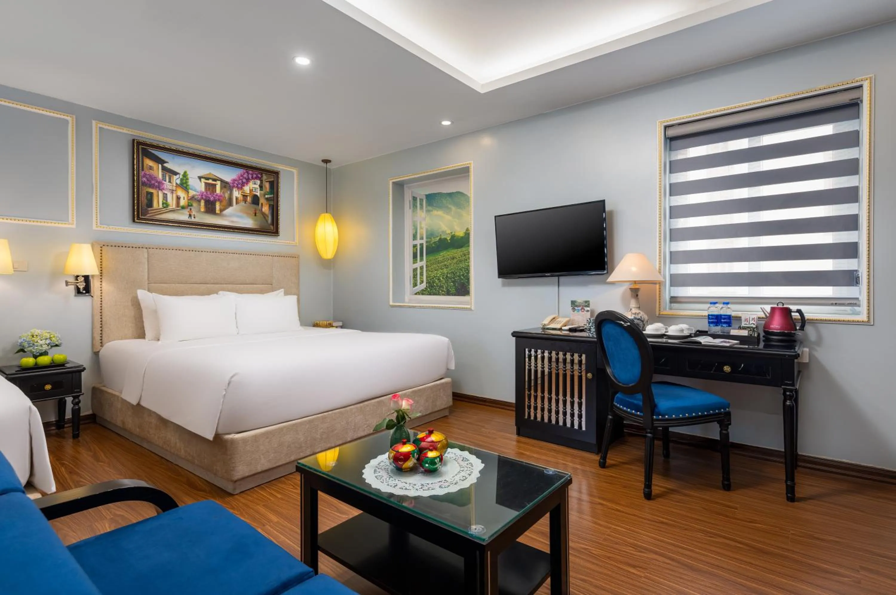 Bedroom, Bed in Golden Amour Hotel