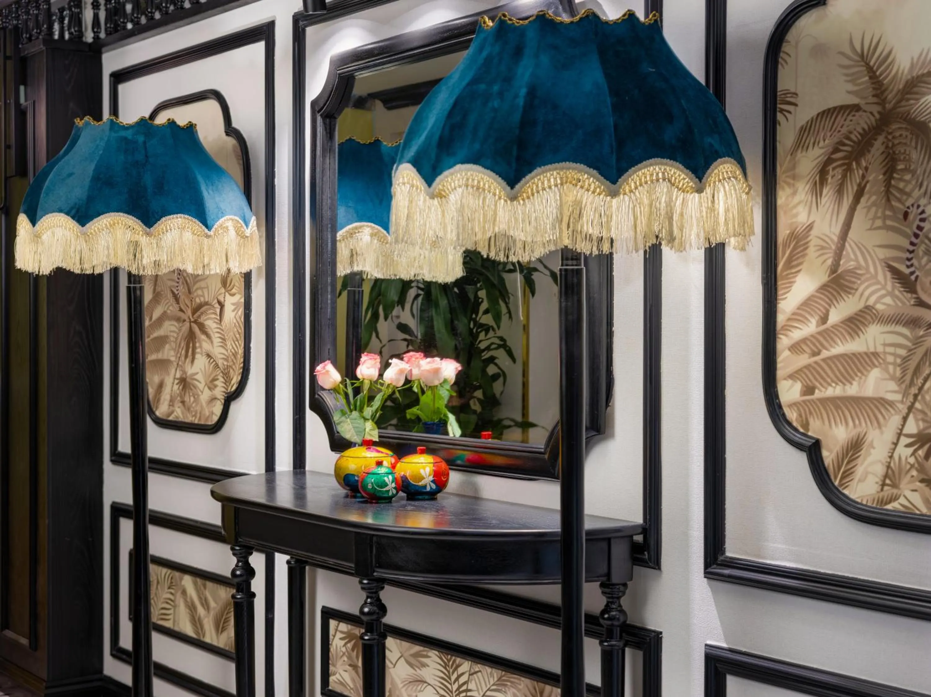 Decorative detail in Golden Amour Hotel