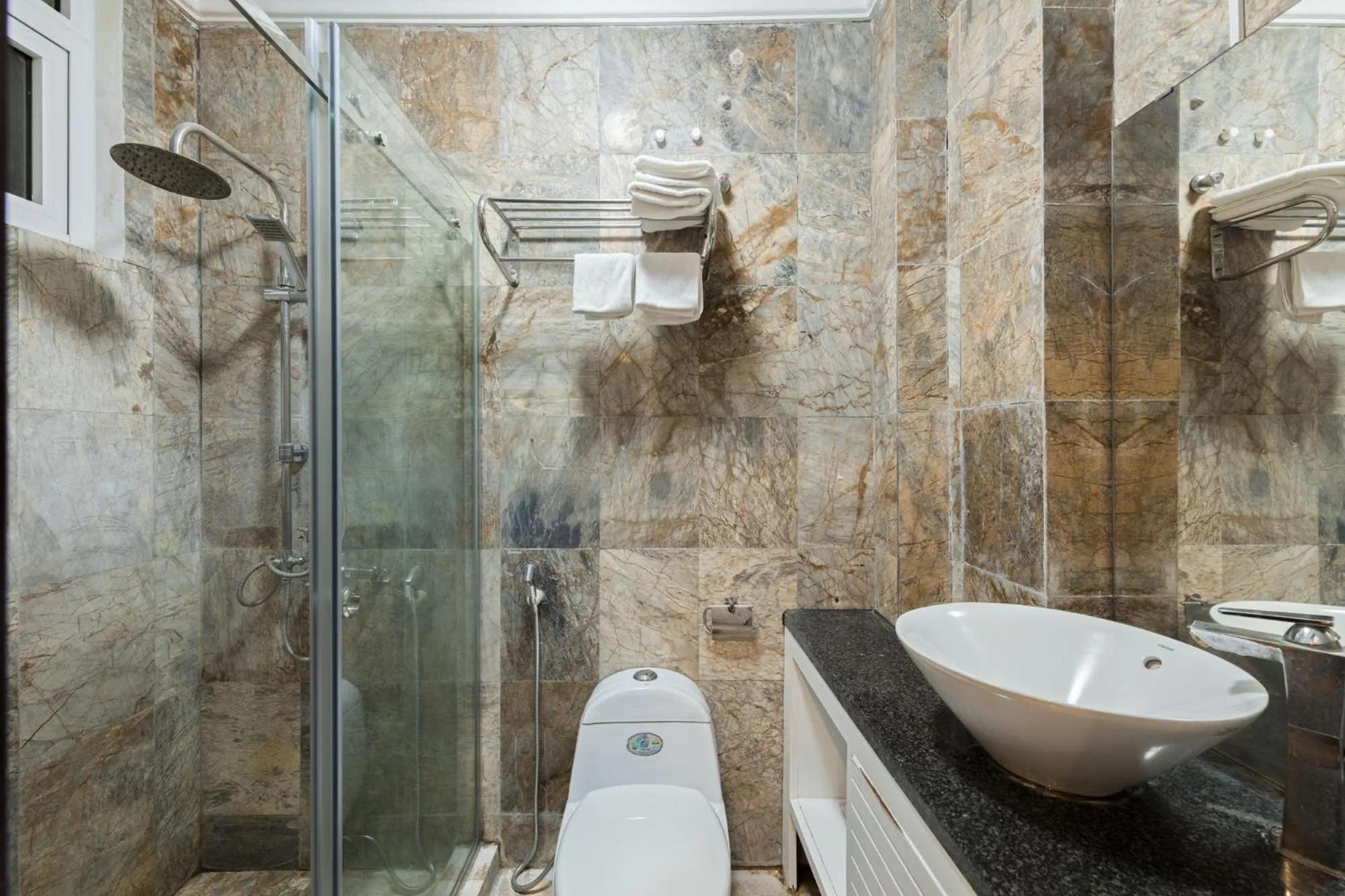 Hanoi Central Park Hotel