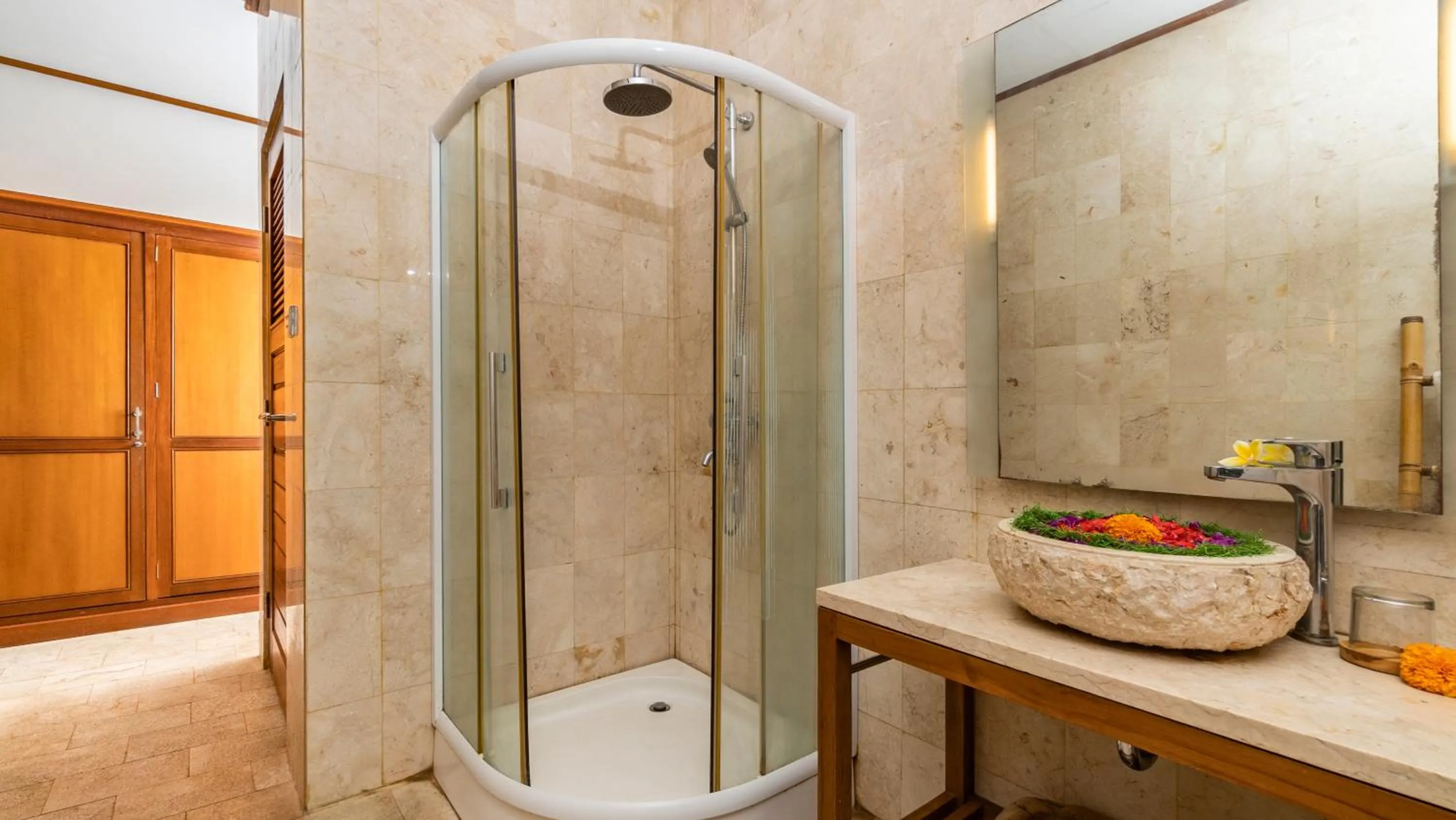 Shower in Gita Maha Ubud Hotel by Mahaputra-CHSE Certified