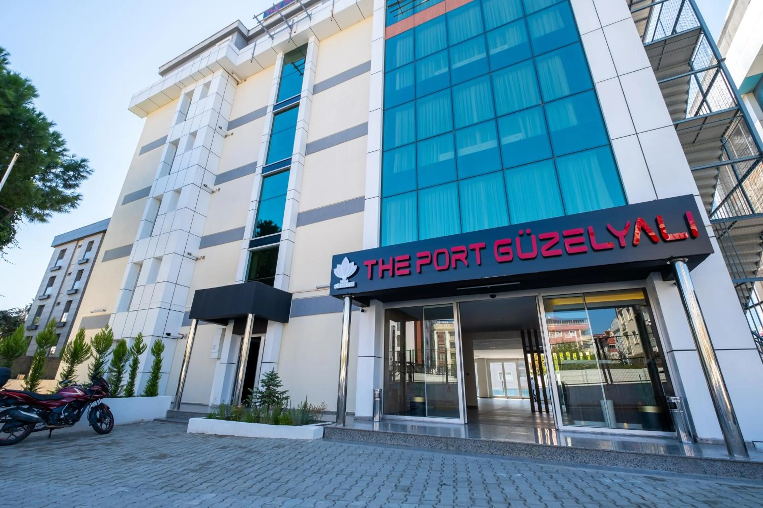 Property building in The Port Güzelyalı