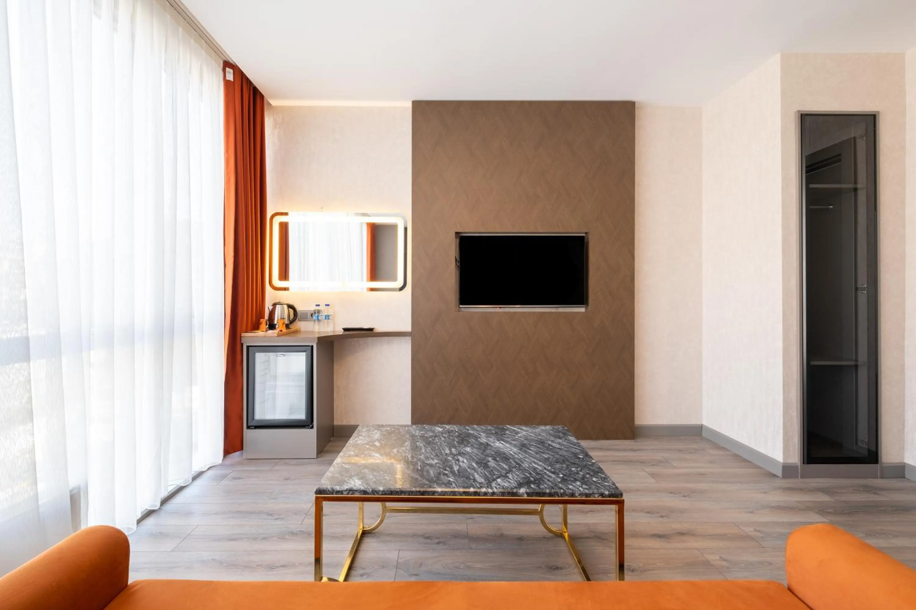 Photo of the whole room in The Port Güzelyalı