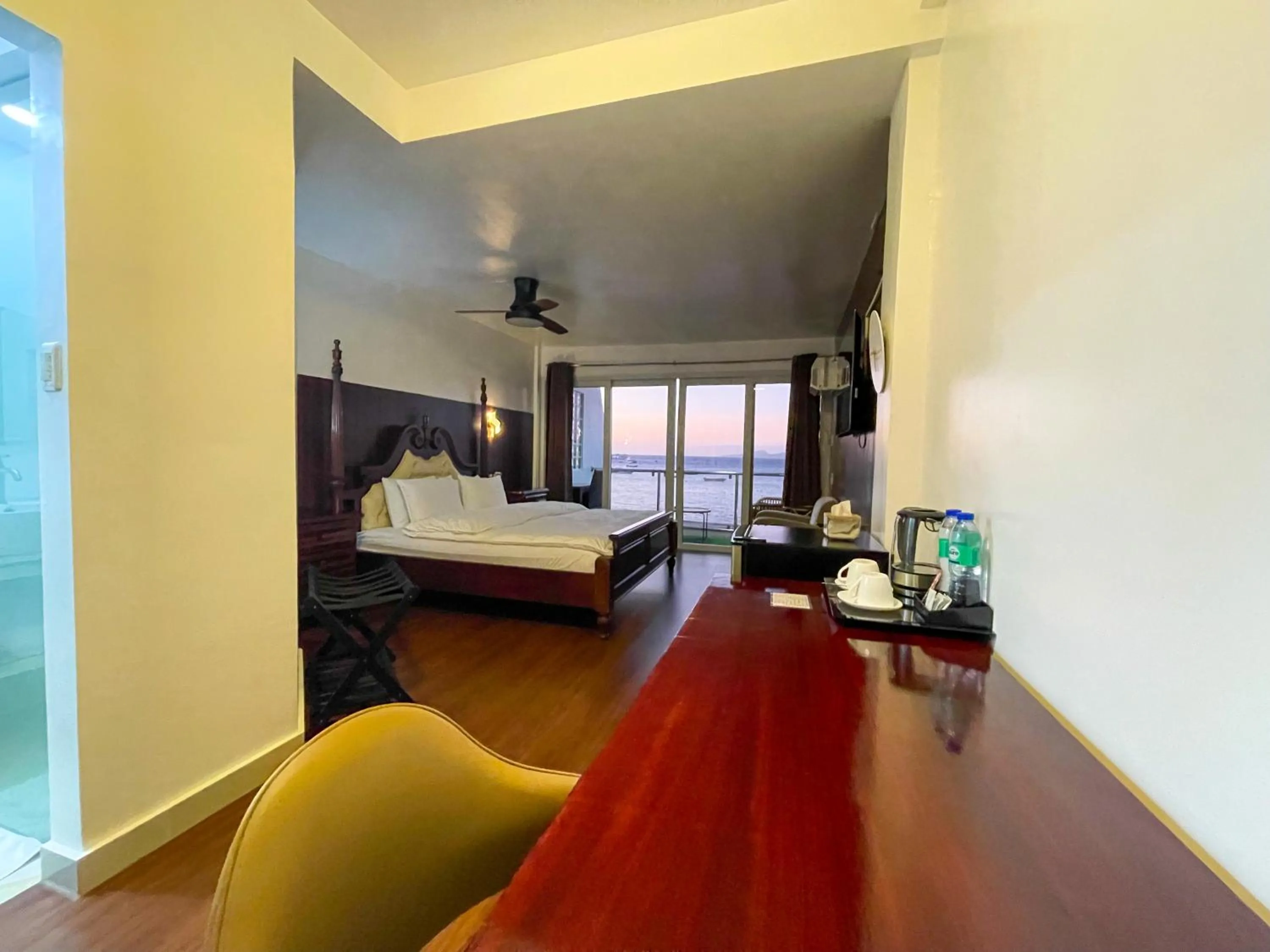 Photo of the whole room, Bed in Montani Beach Resort Puerto Galera powered by Cocotel