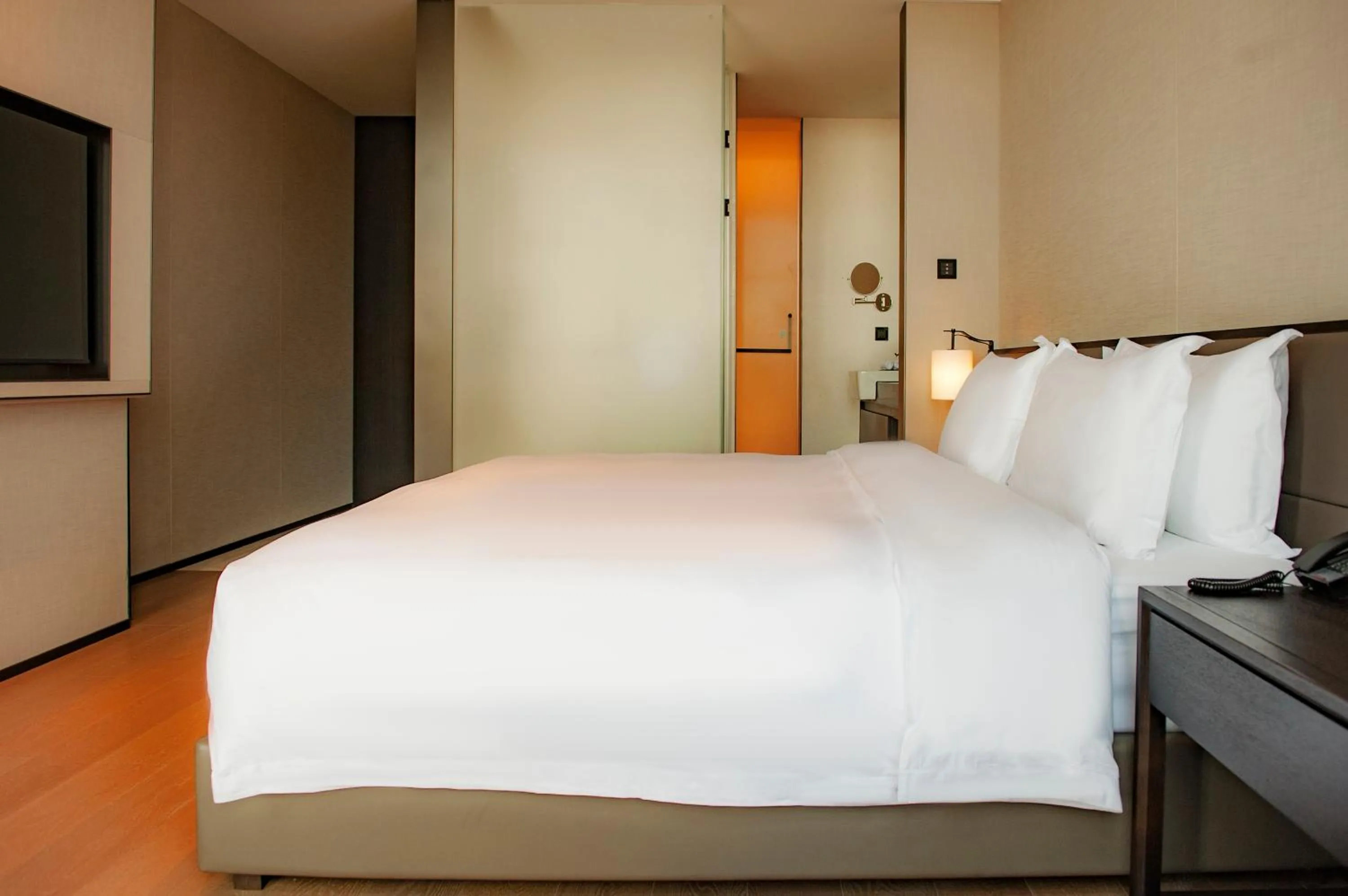 Bed in Wingate by Wyndham Changsha Yuhua North