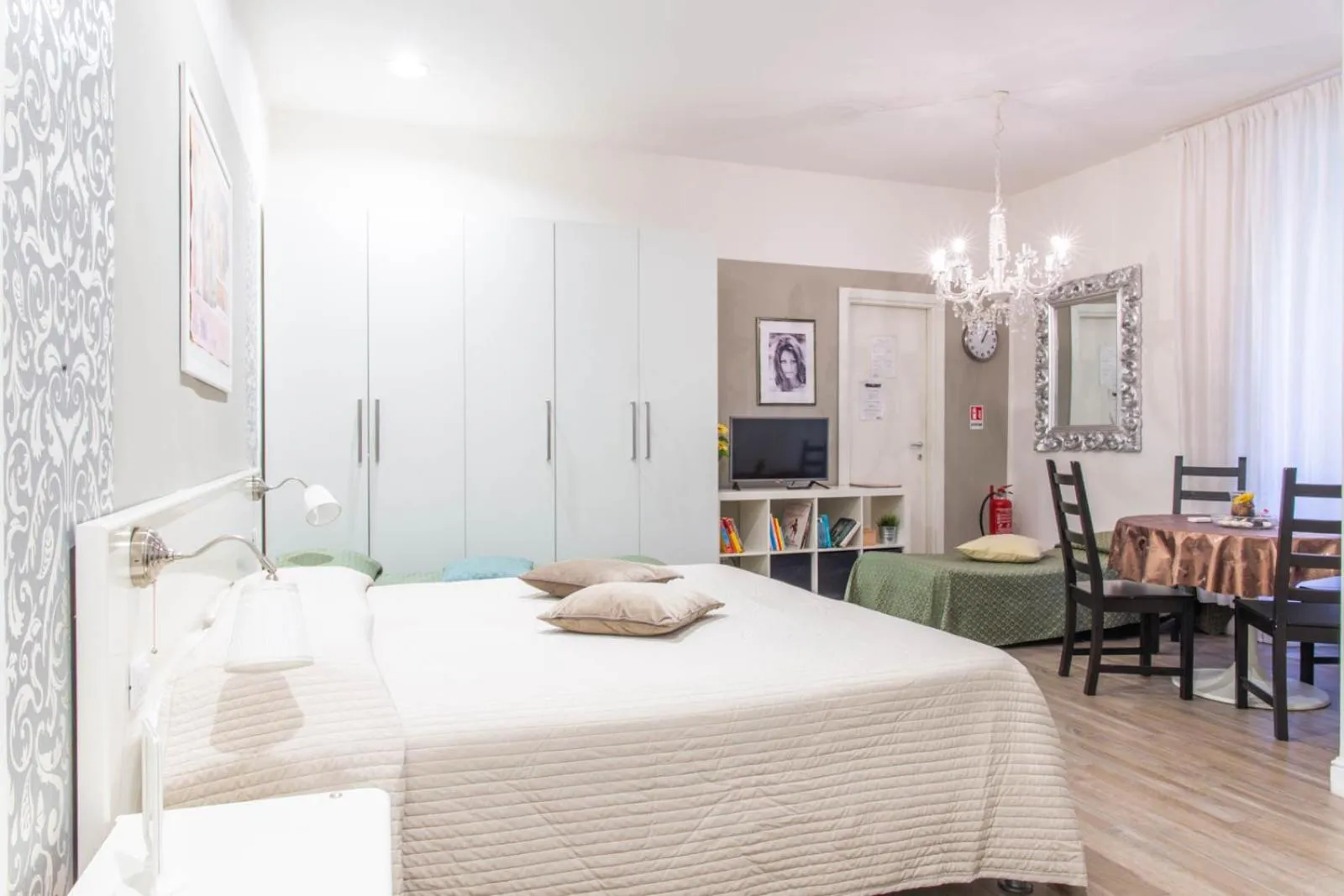 Photo of the whole room in Cinema House