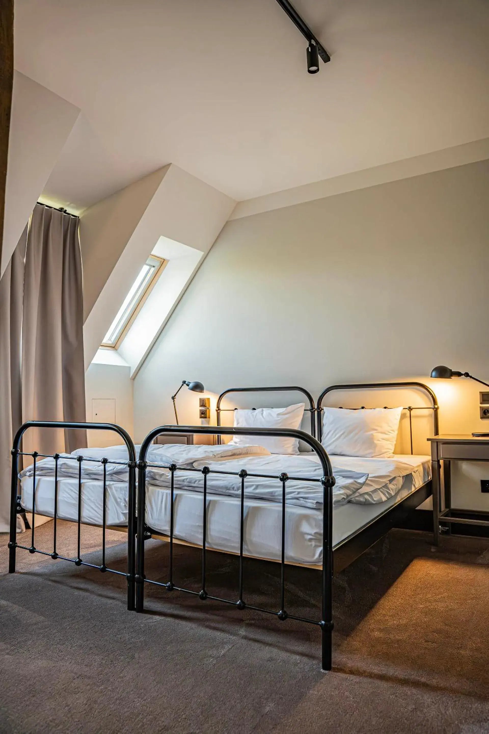 Standard Twin Room in ARCHE Klasztor Wrocław Standard Twin Room in ARCHE Klasztor Wrocław