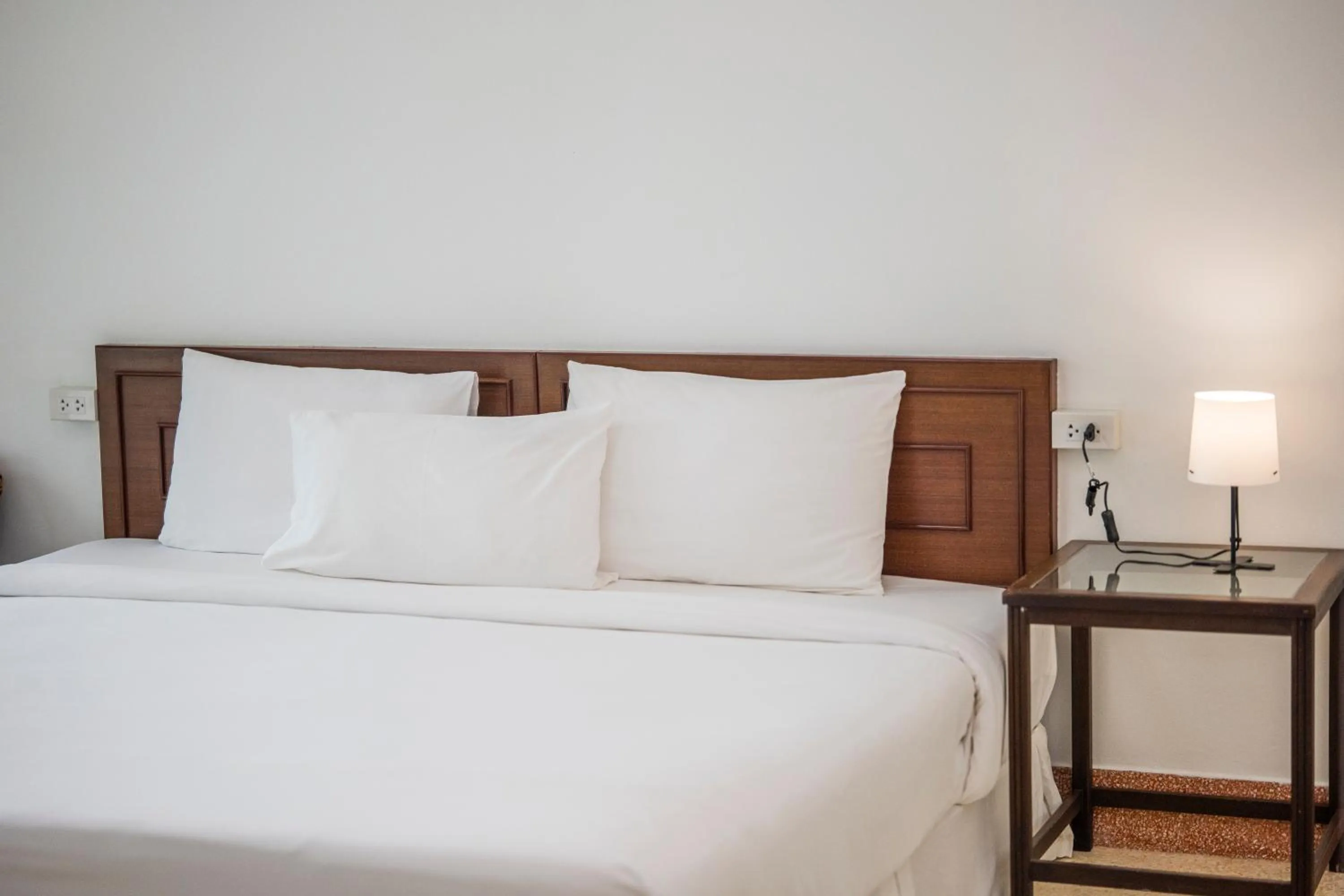 Bed in Mam Kaibae Hotel