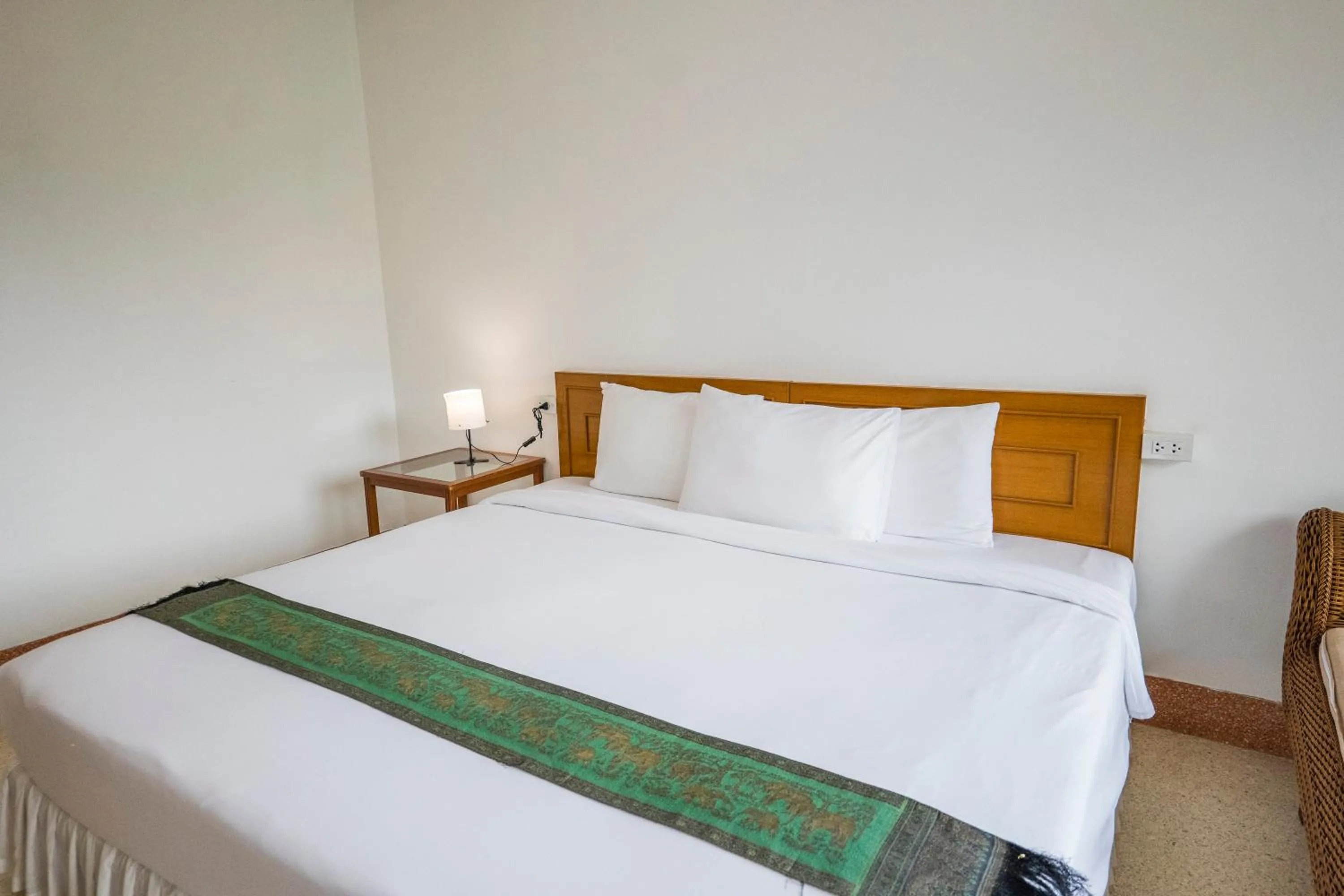 Bed in Mam Kaibae Hotel