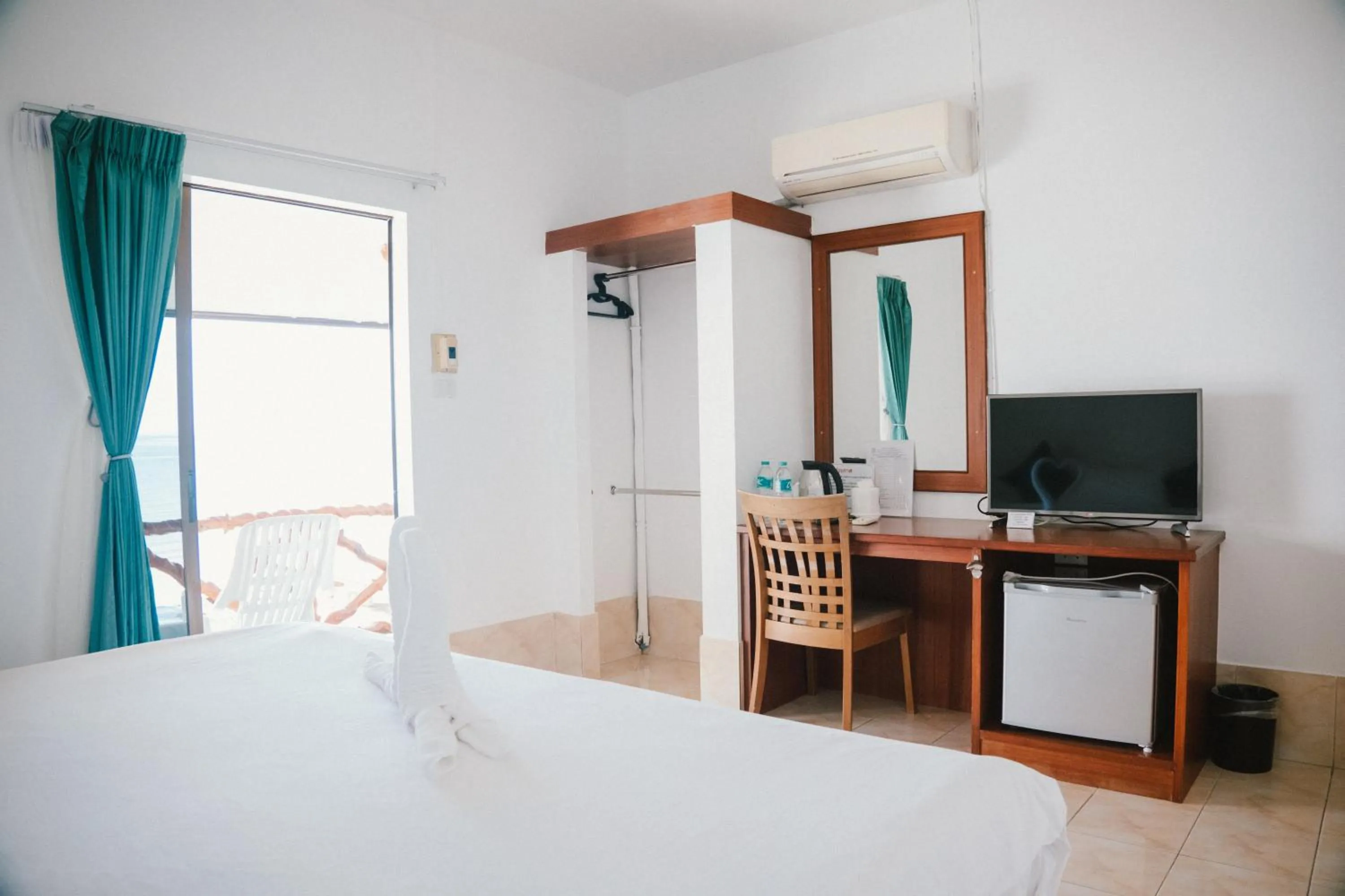 Decorative detail, Bed in Mam Kaibae Hotel