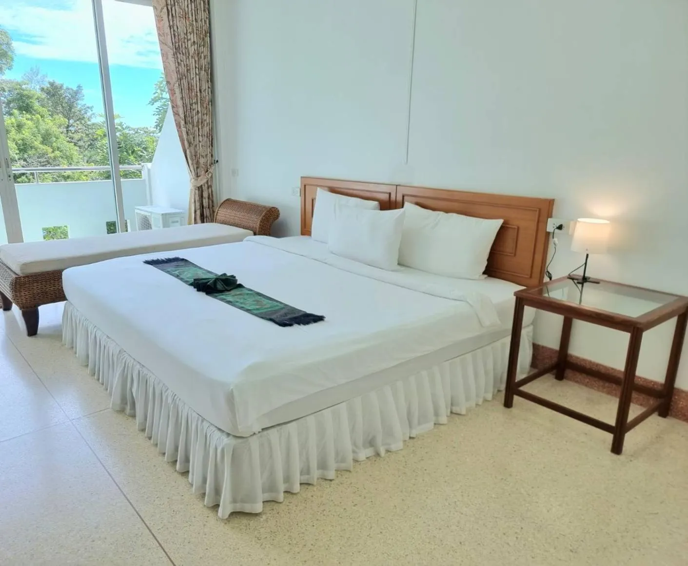 Bed in Mam Kaibae Hotel