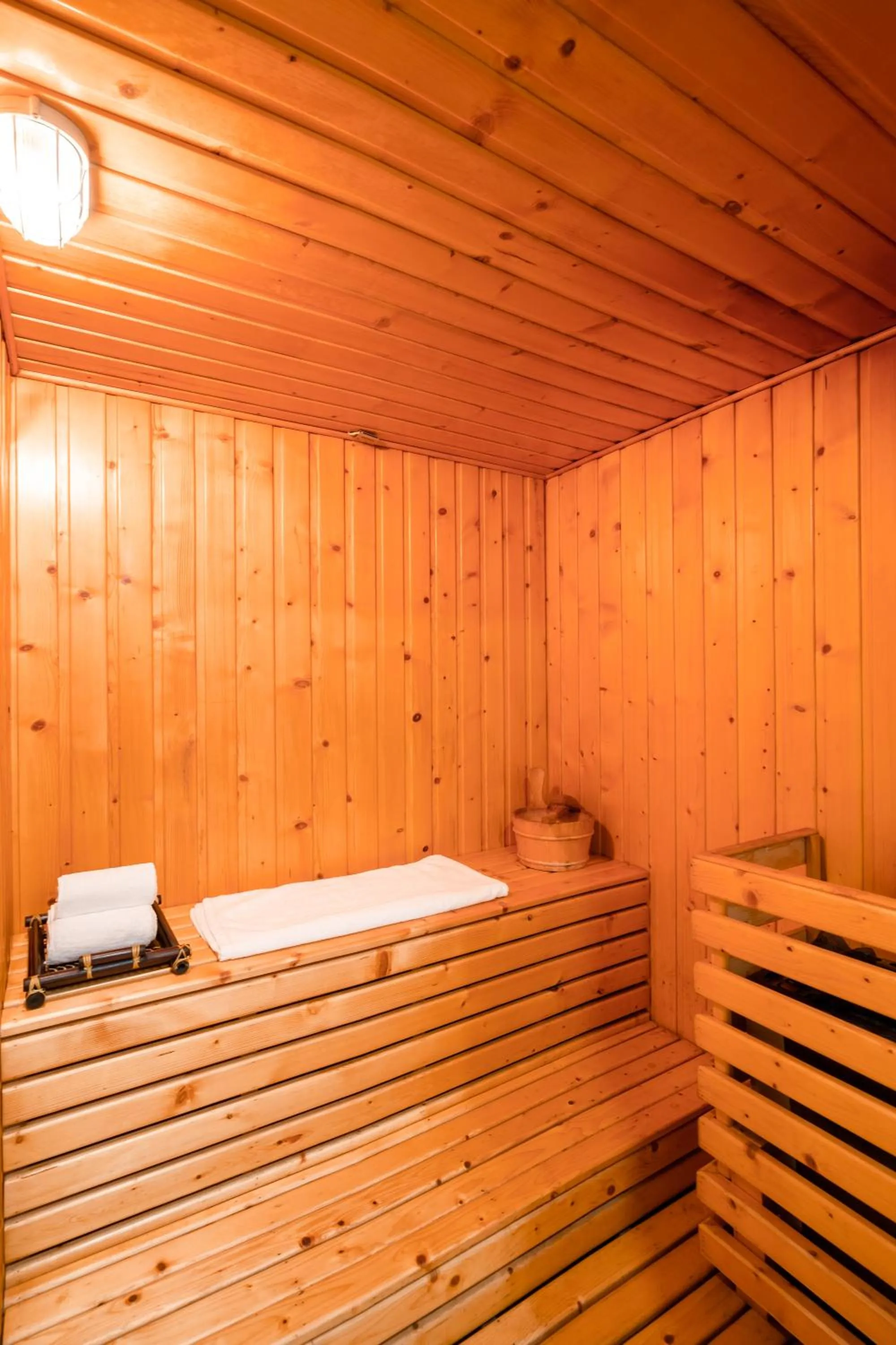 Sauna, Bed in Diamond Sea Hotel