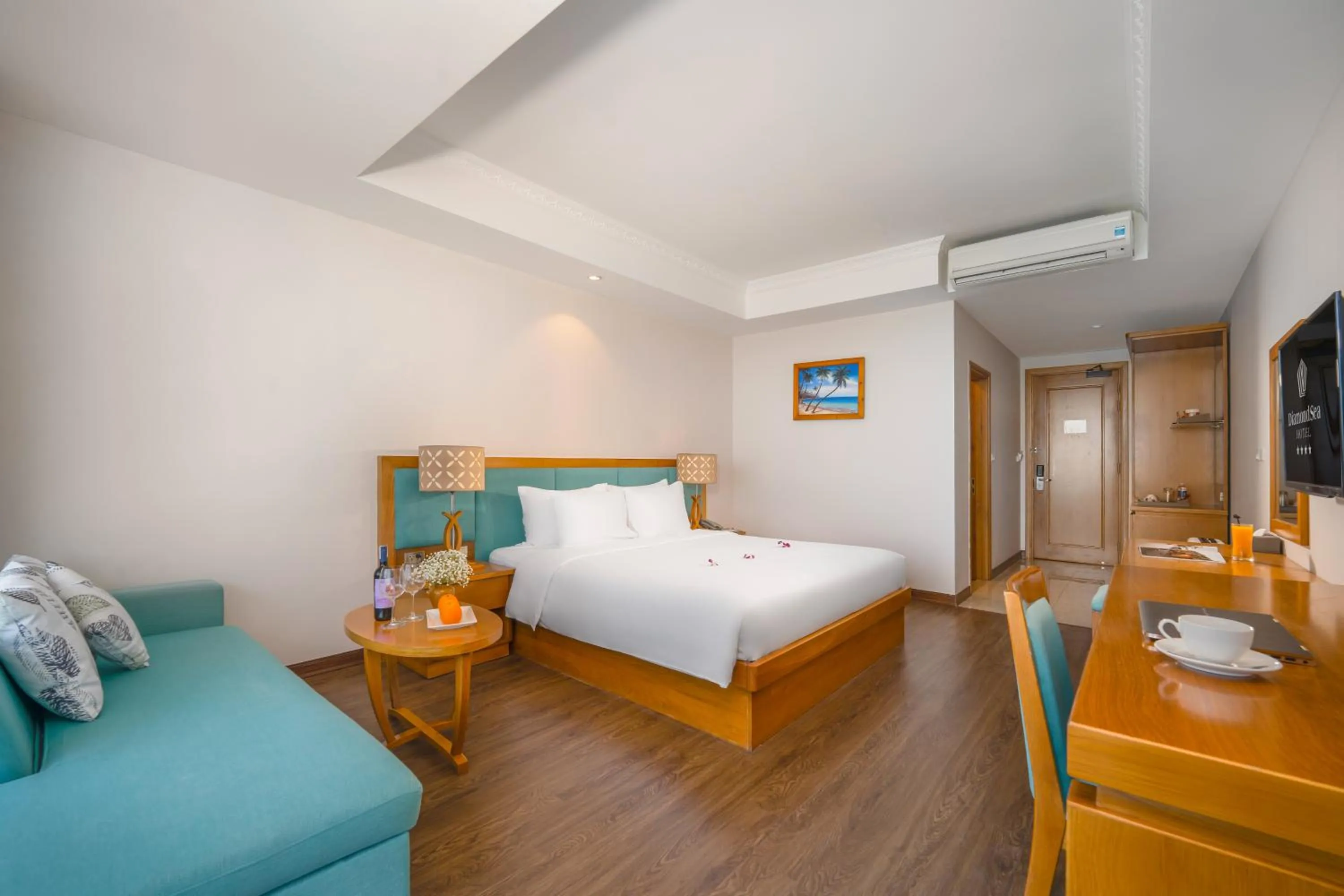 Bed in Diamond Sea Hotel