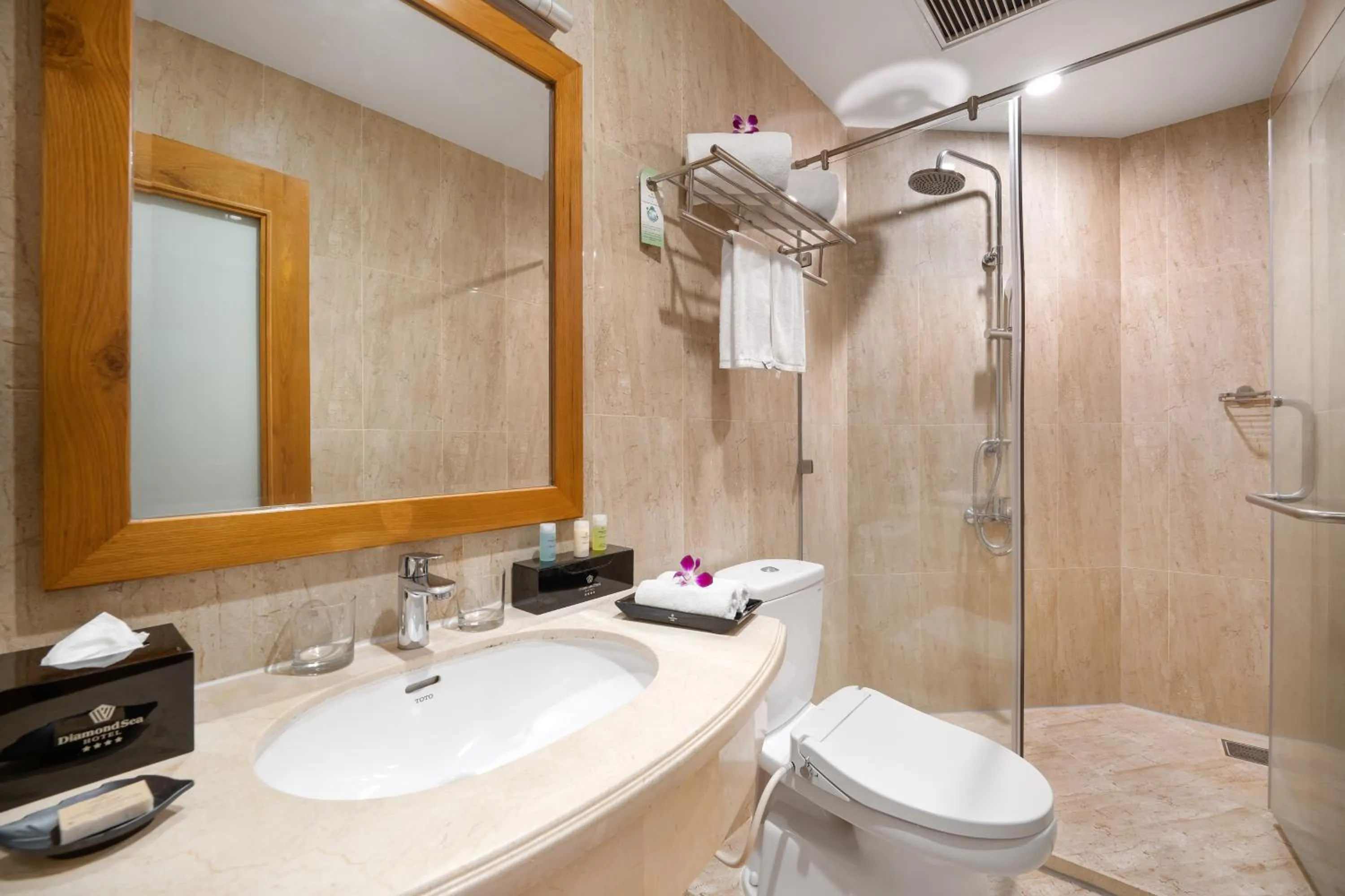 Shower in Diamond Sea Hotel