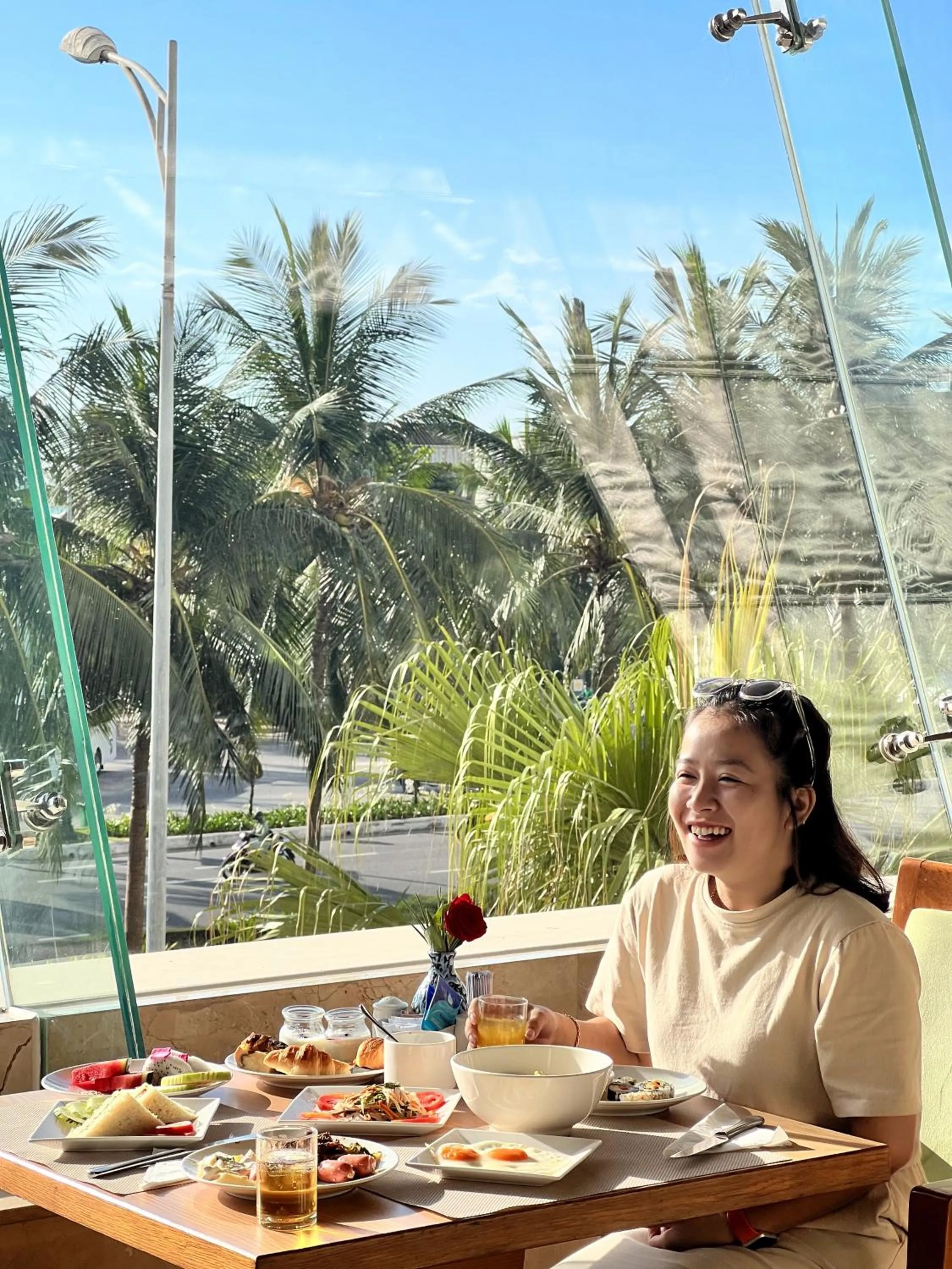 Restaurant/places to eat in Diamond Sea Hotel