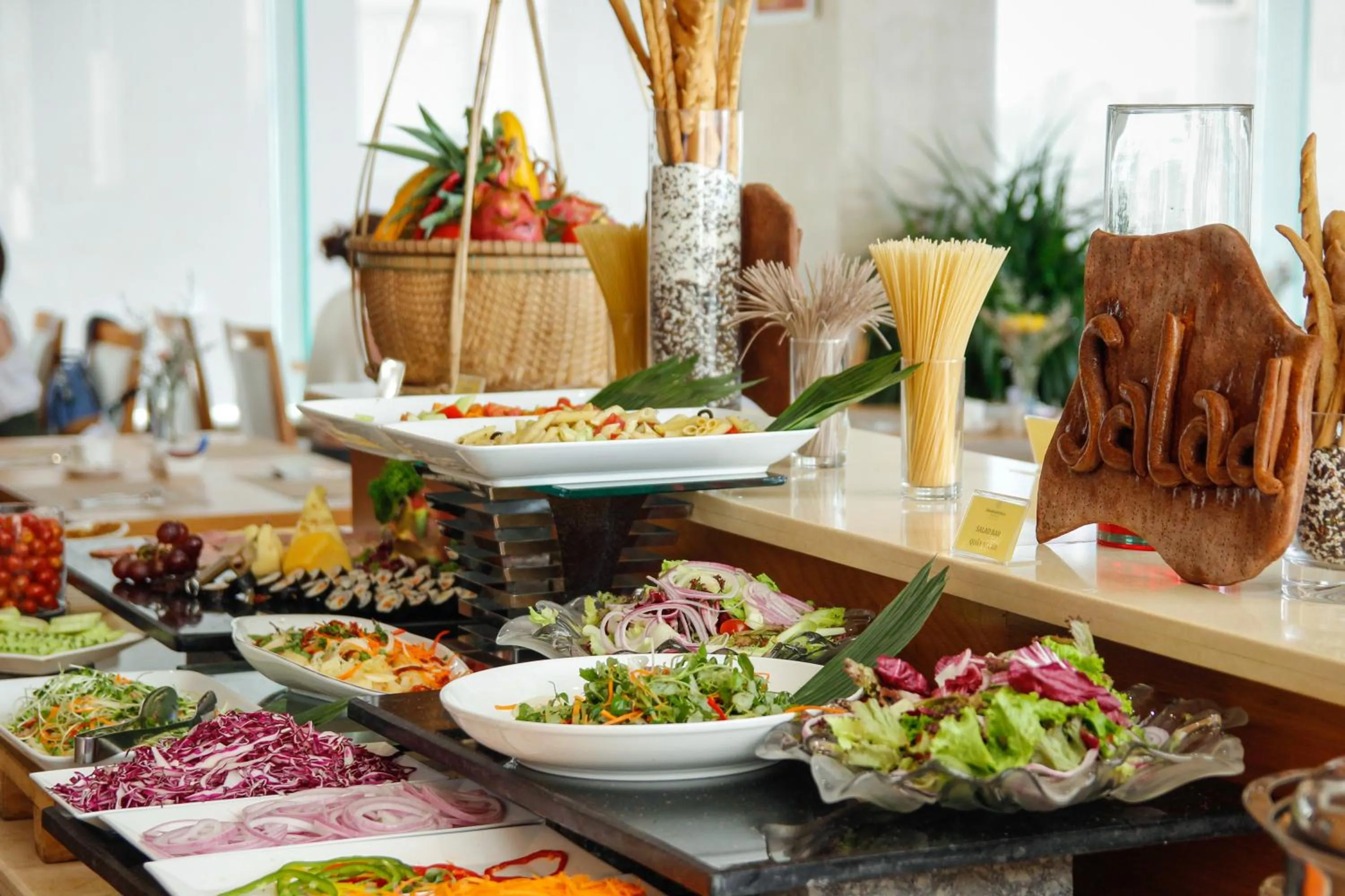 Restaurant/places to eat in Diamond Sea Hotel