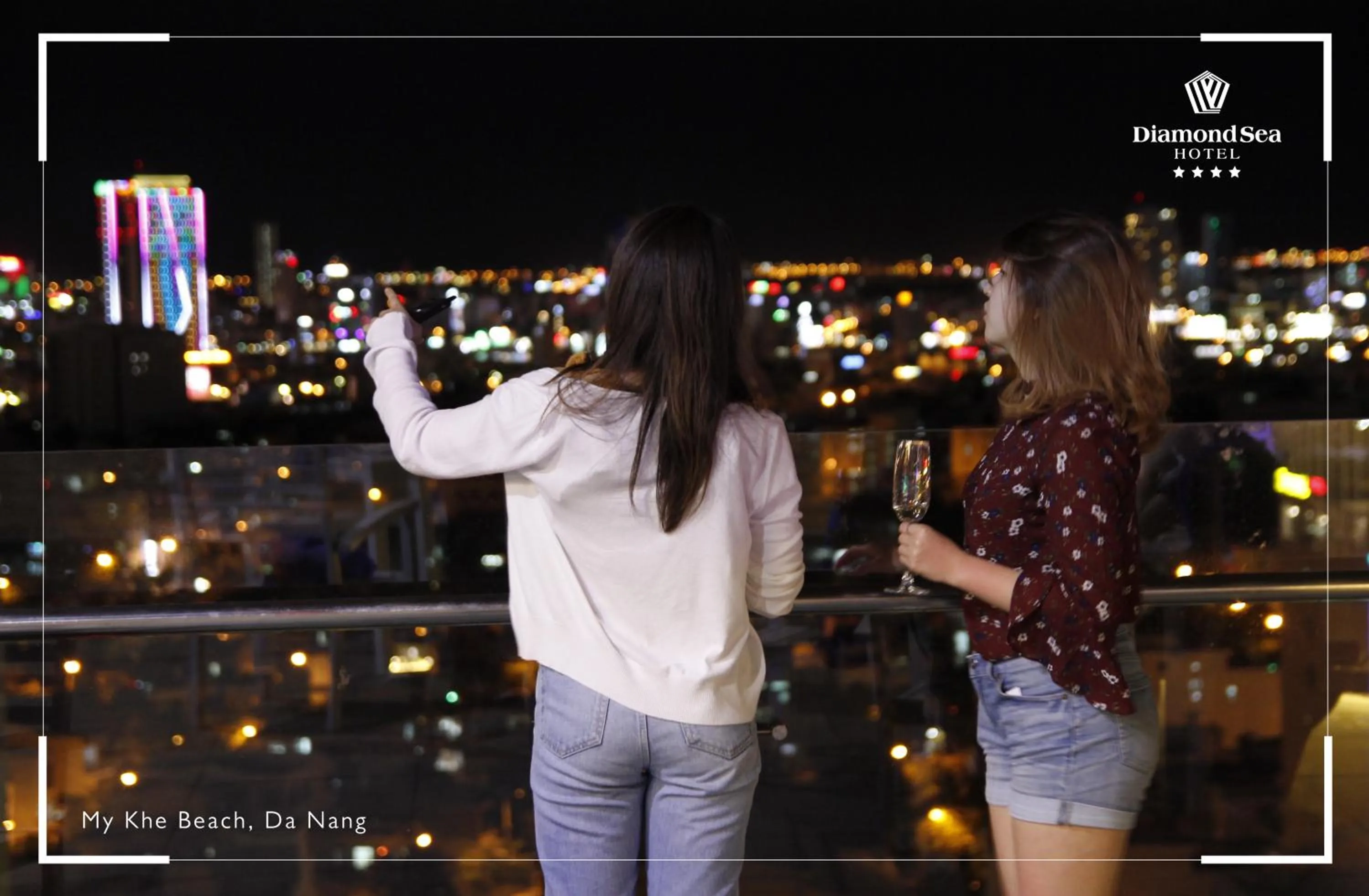 Lounge or bar in Diamond Sea Hotel