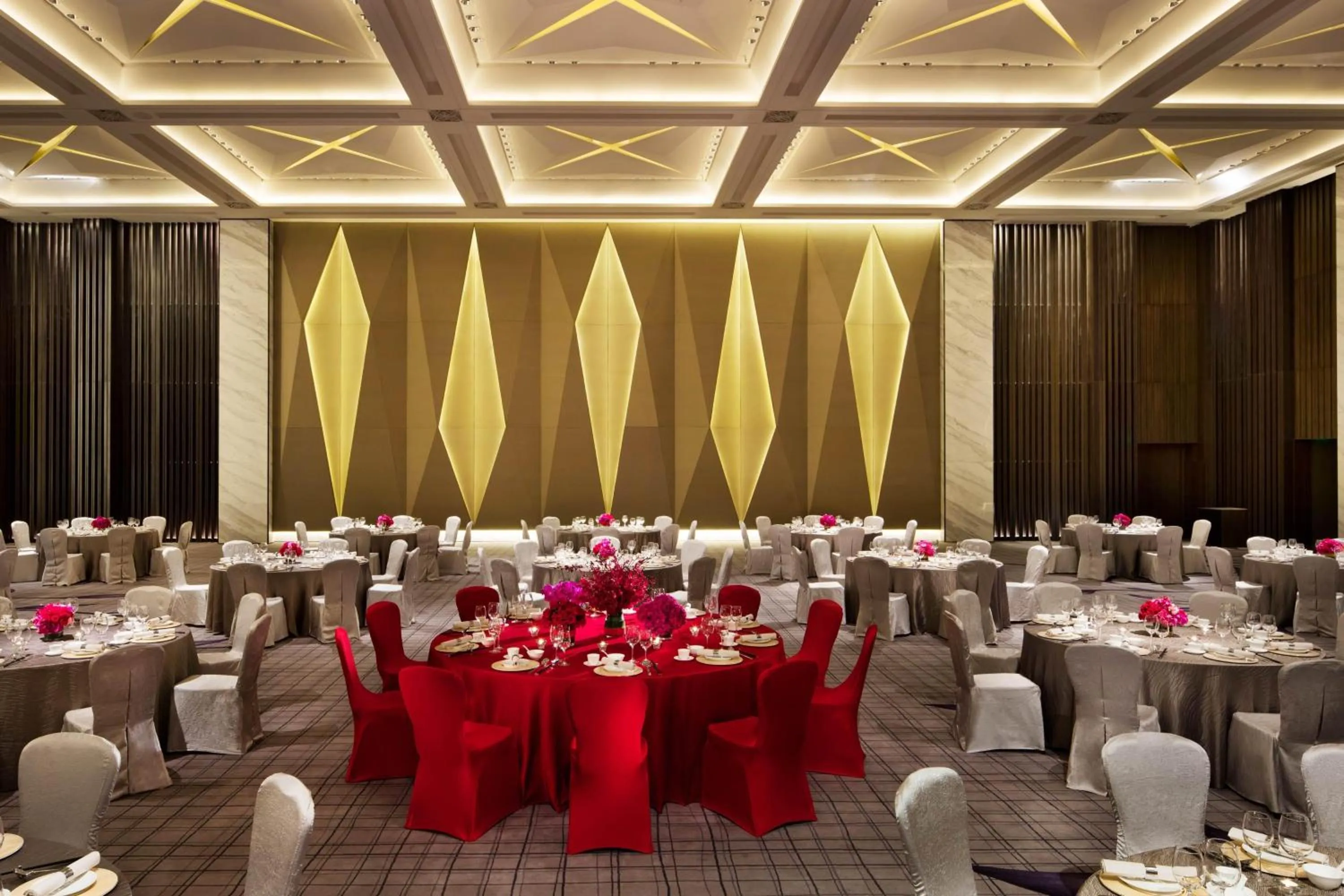 Meeting/conference room in JW Marriott Hotel Shenzhen Bao'an International Airport