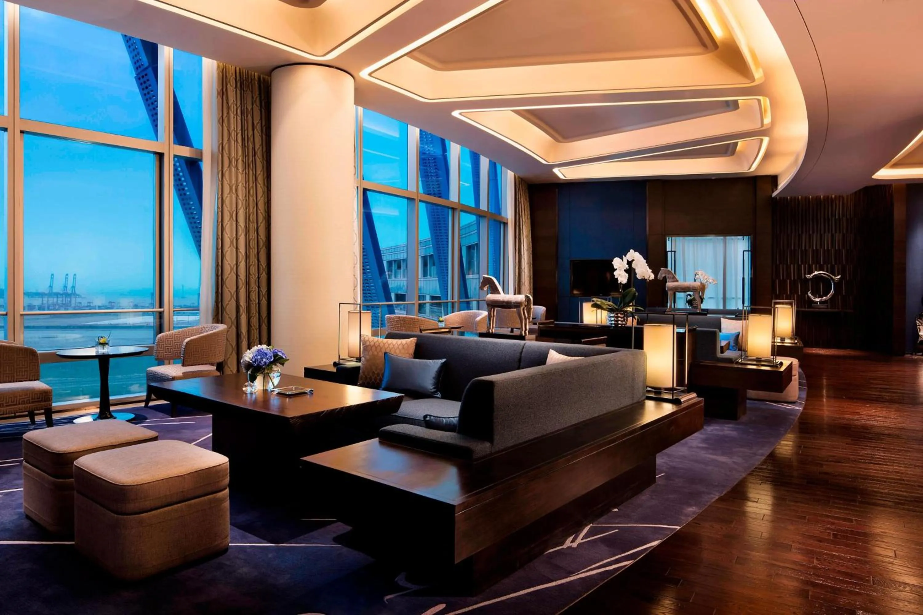 Lounge or bar in JW Marriott Hotel Shenzhen Bao'an International Airport