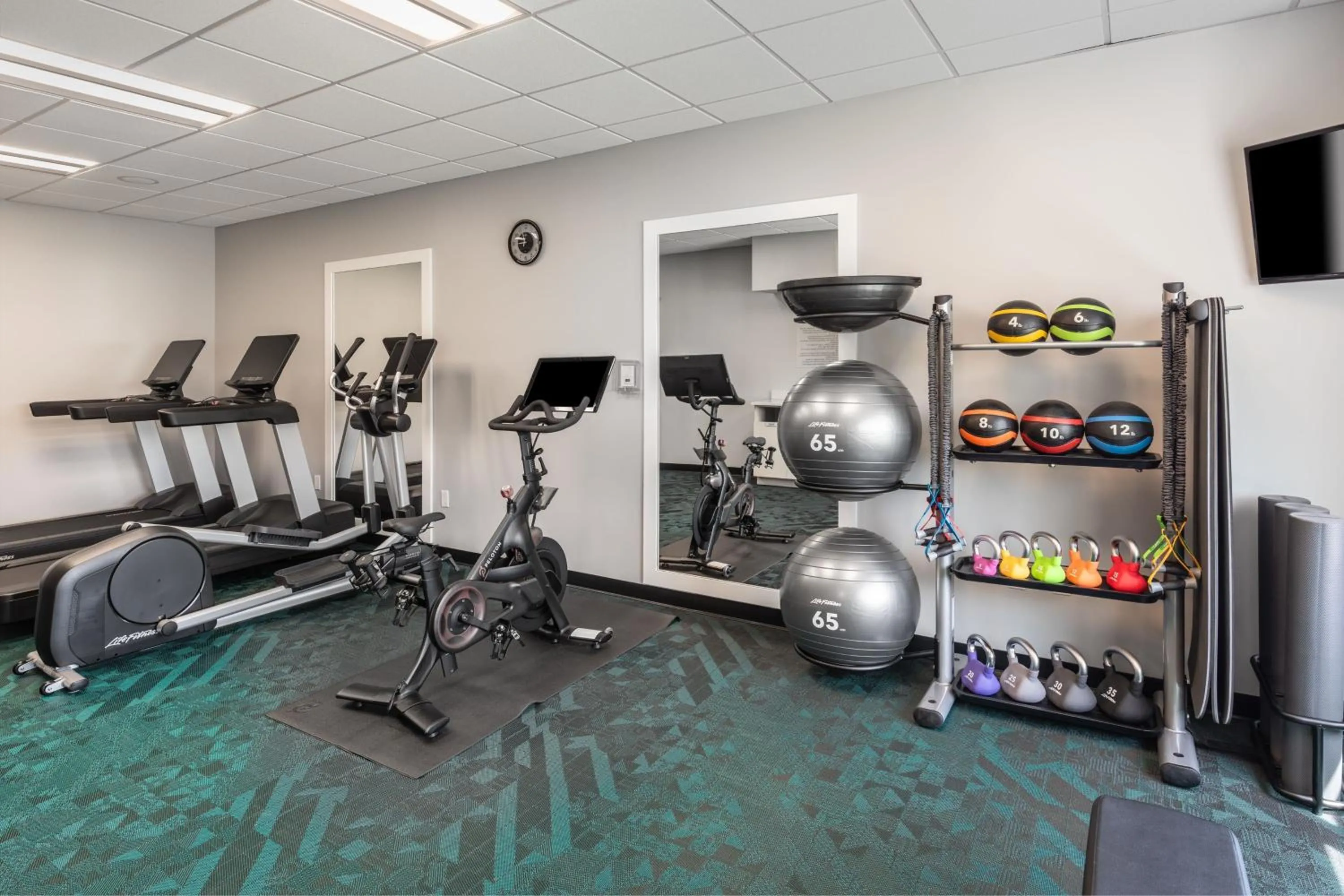 Fitness centre/facilities in TownePlace Suites by Marriott Wareham Buzzards Bay