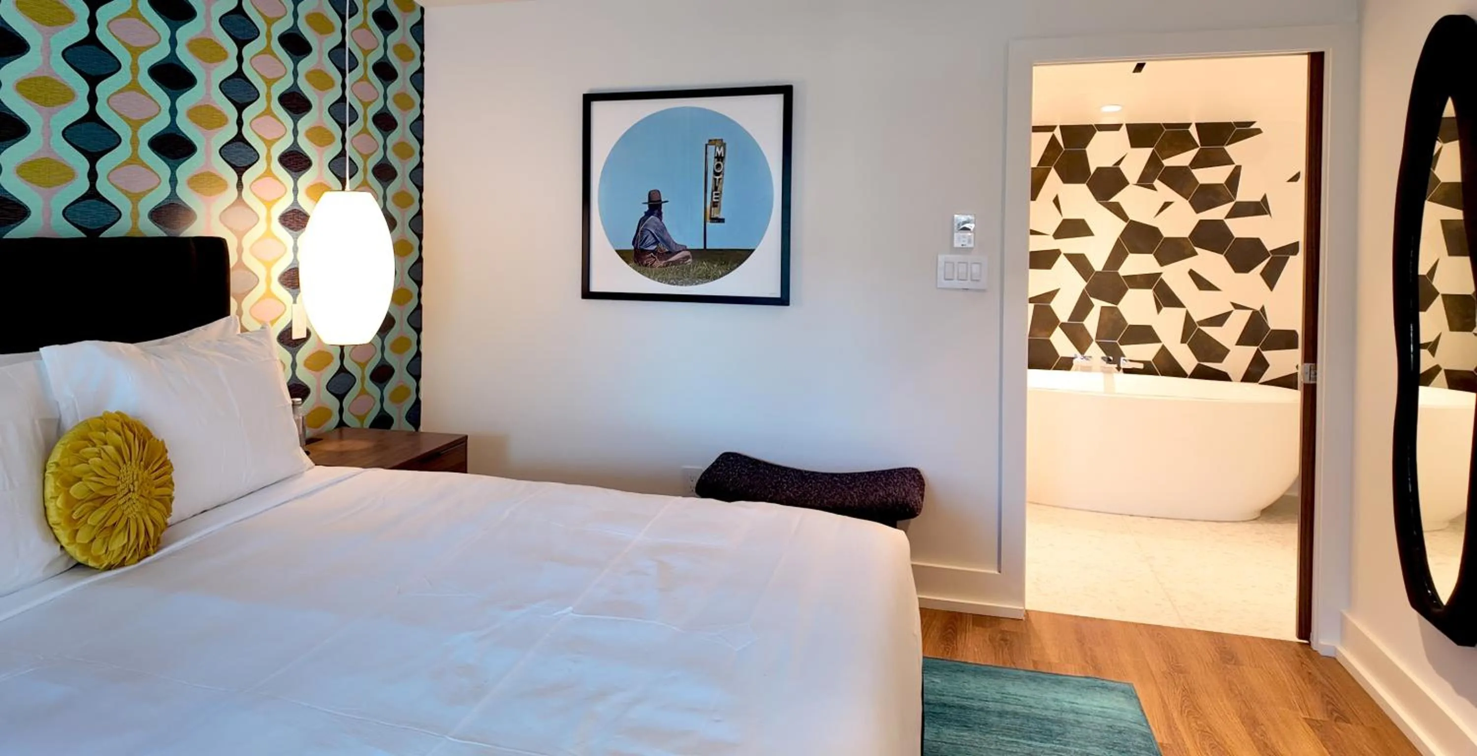 King Suite in Interstate Inn