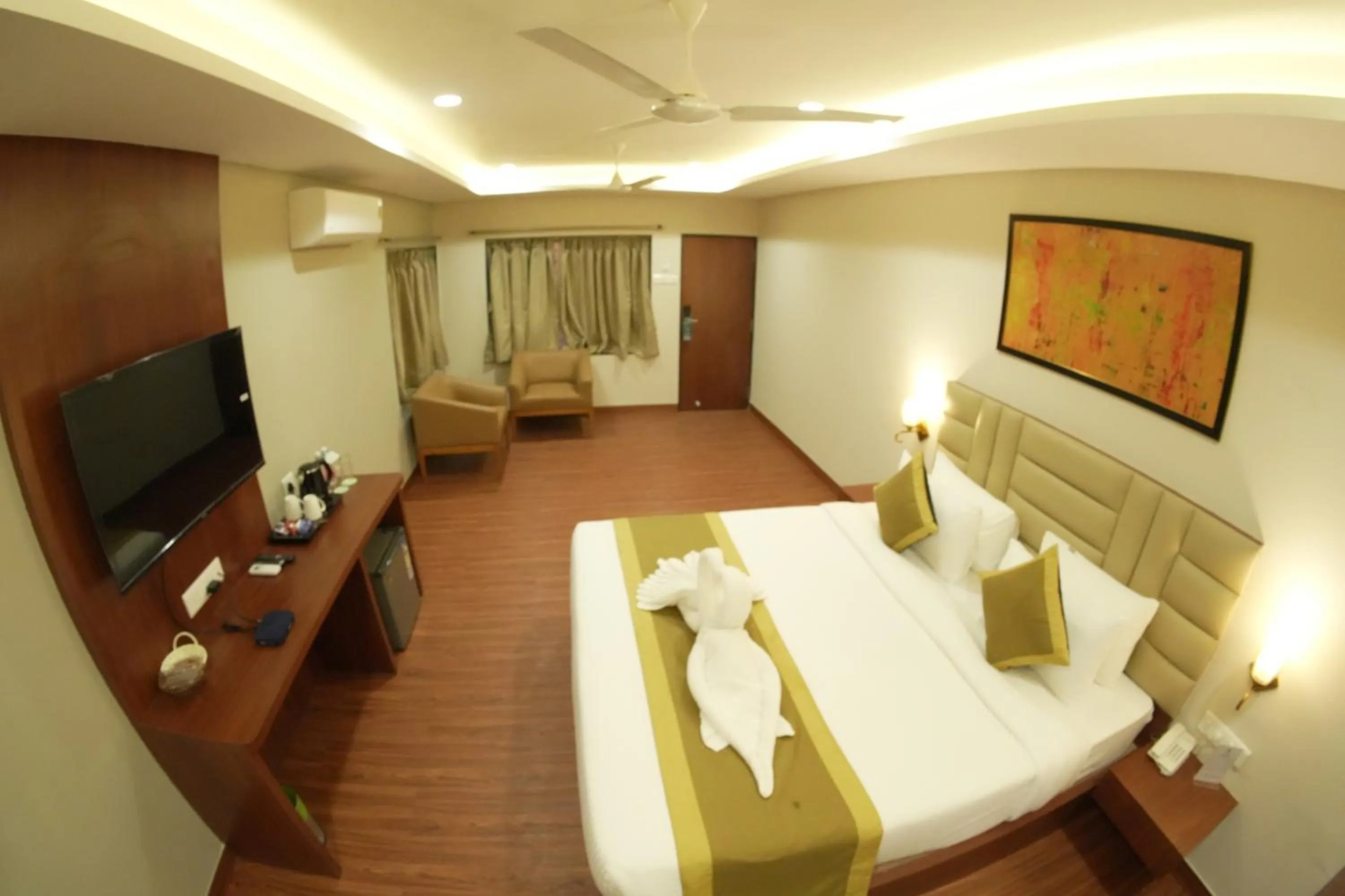 Bedroom, Bed in The Byke Shanti Villa - Mahableshwar