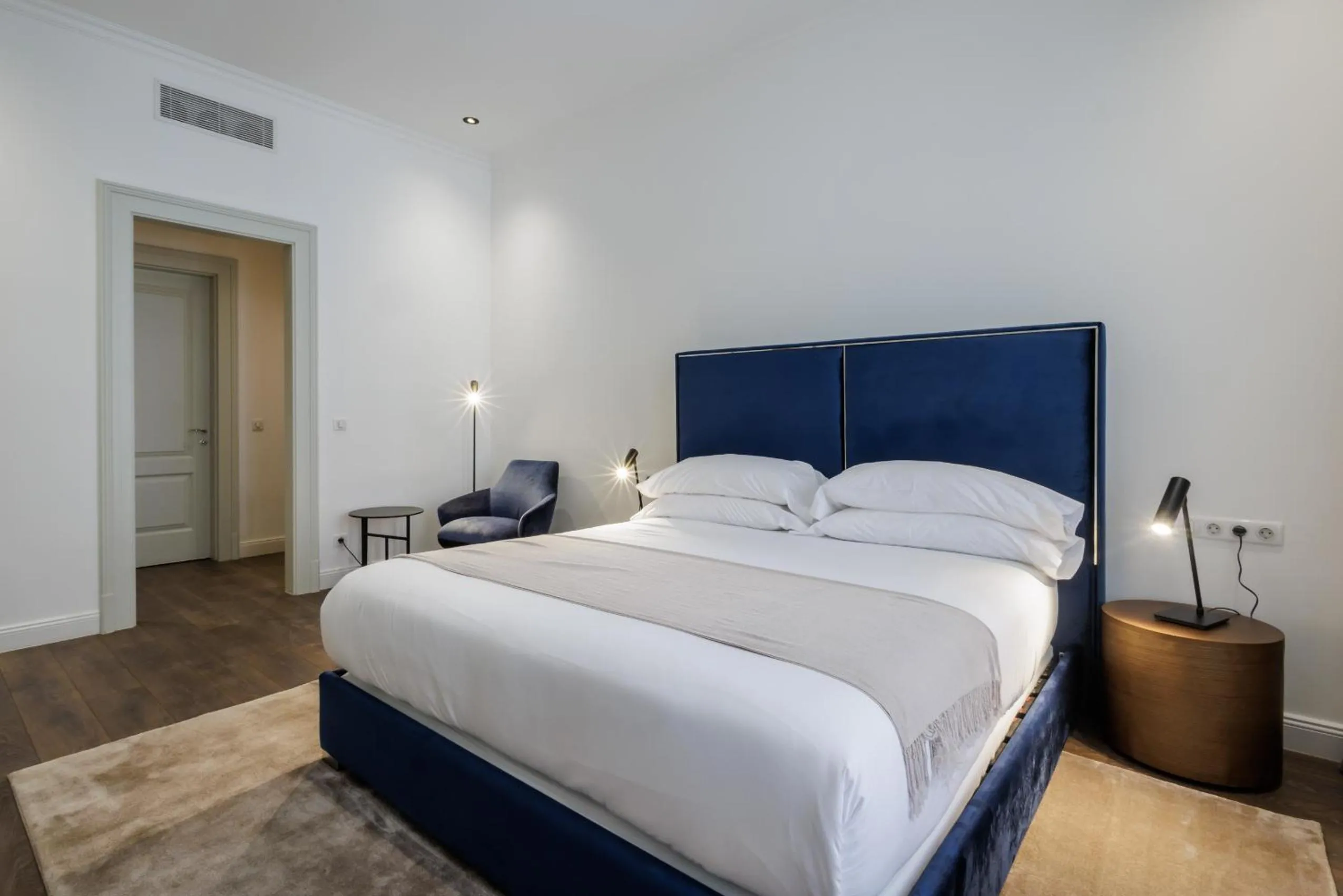 Bed in Kozmo Residences Budapest