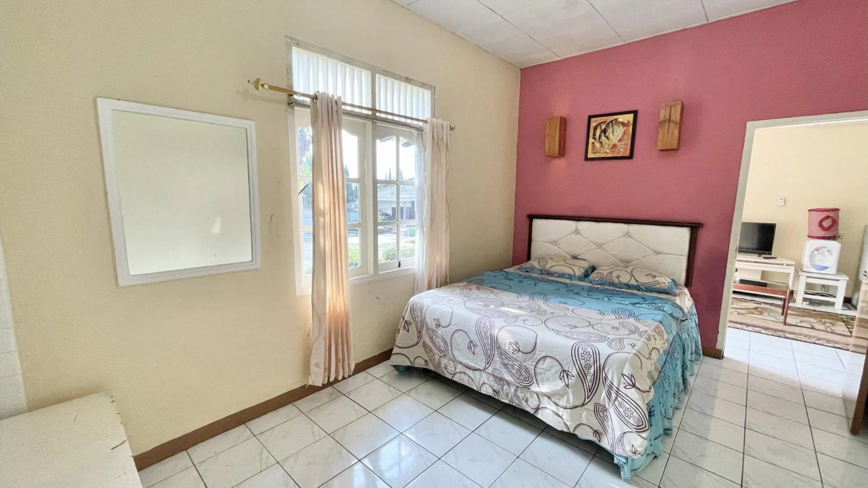 Bed in The Kanzi Hotel & Village