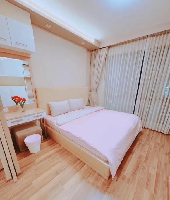 Bedroom, Bed in Treasure Condo Kitchenette Wifi