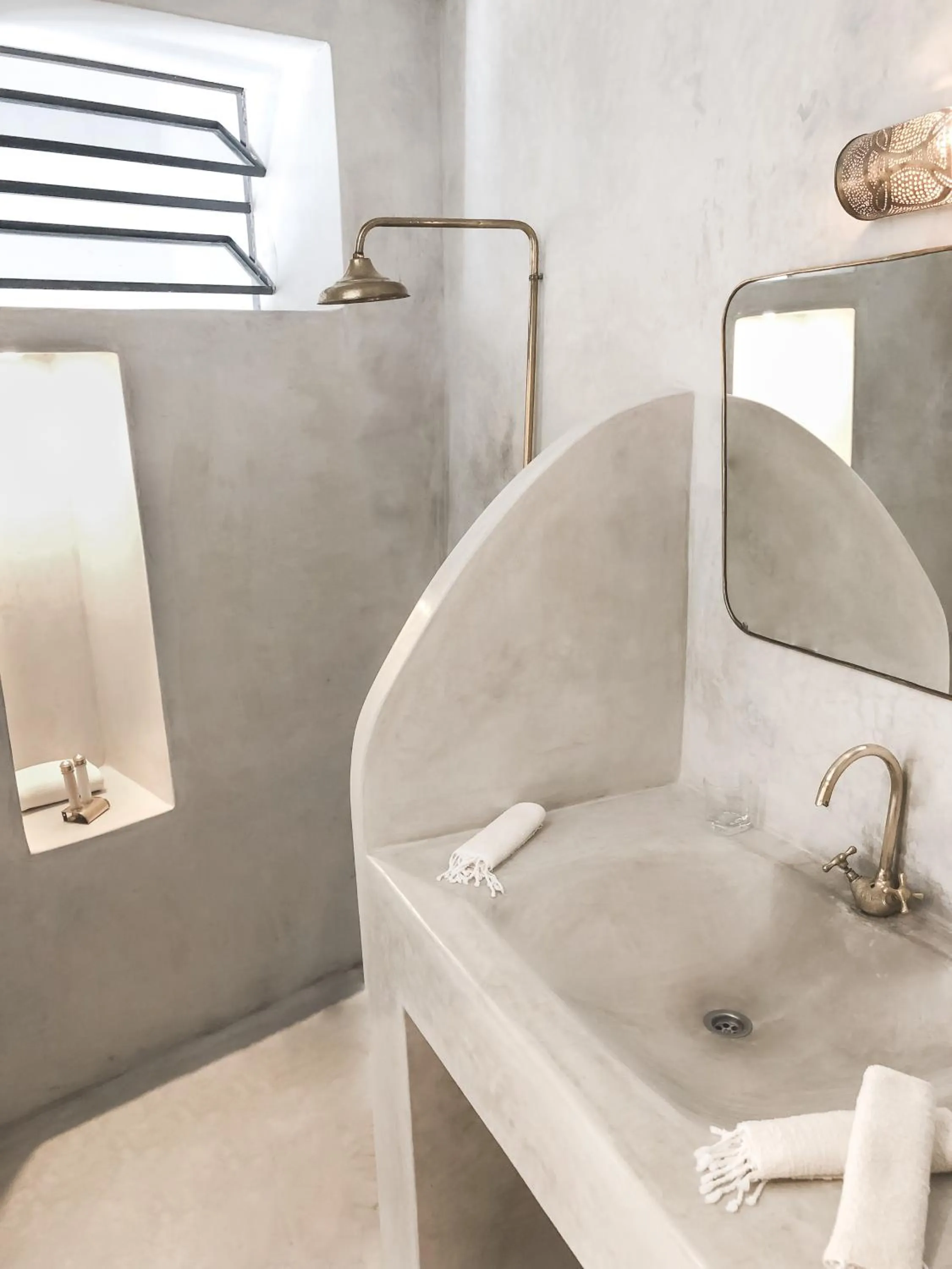 Shower in Riad Dar-K