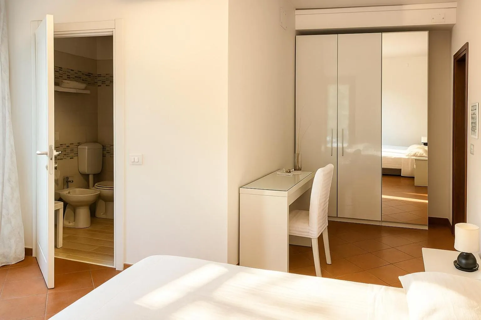 Bedroom, Bed in B&B Airport Venice Diego 2