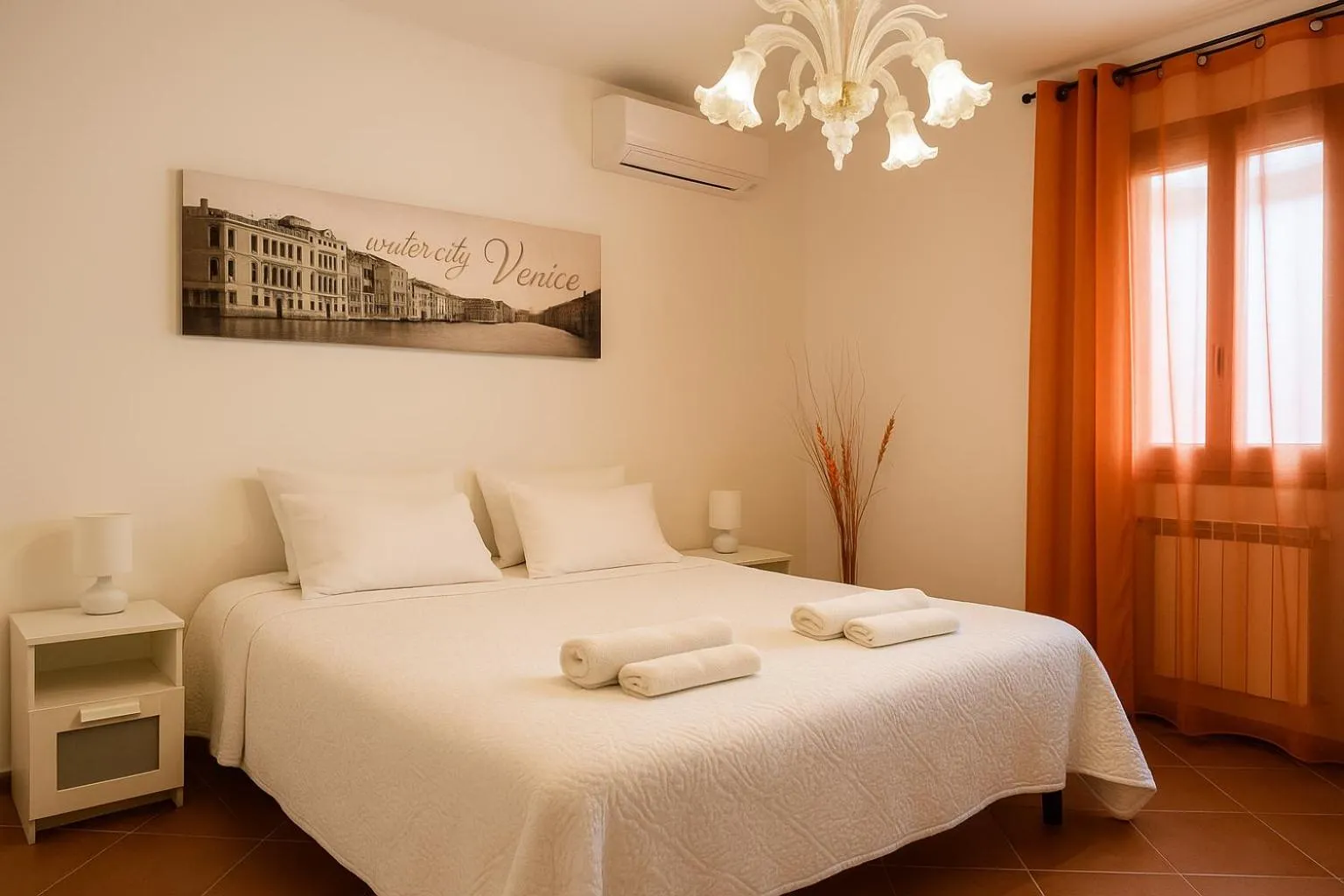 Bedroom, Bed in B&B Airport Venice Diego 2