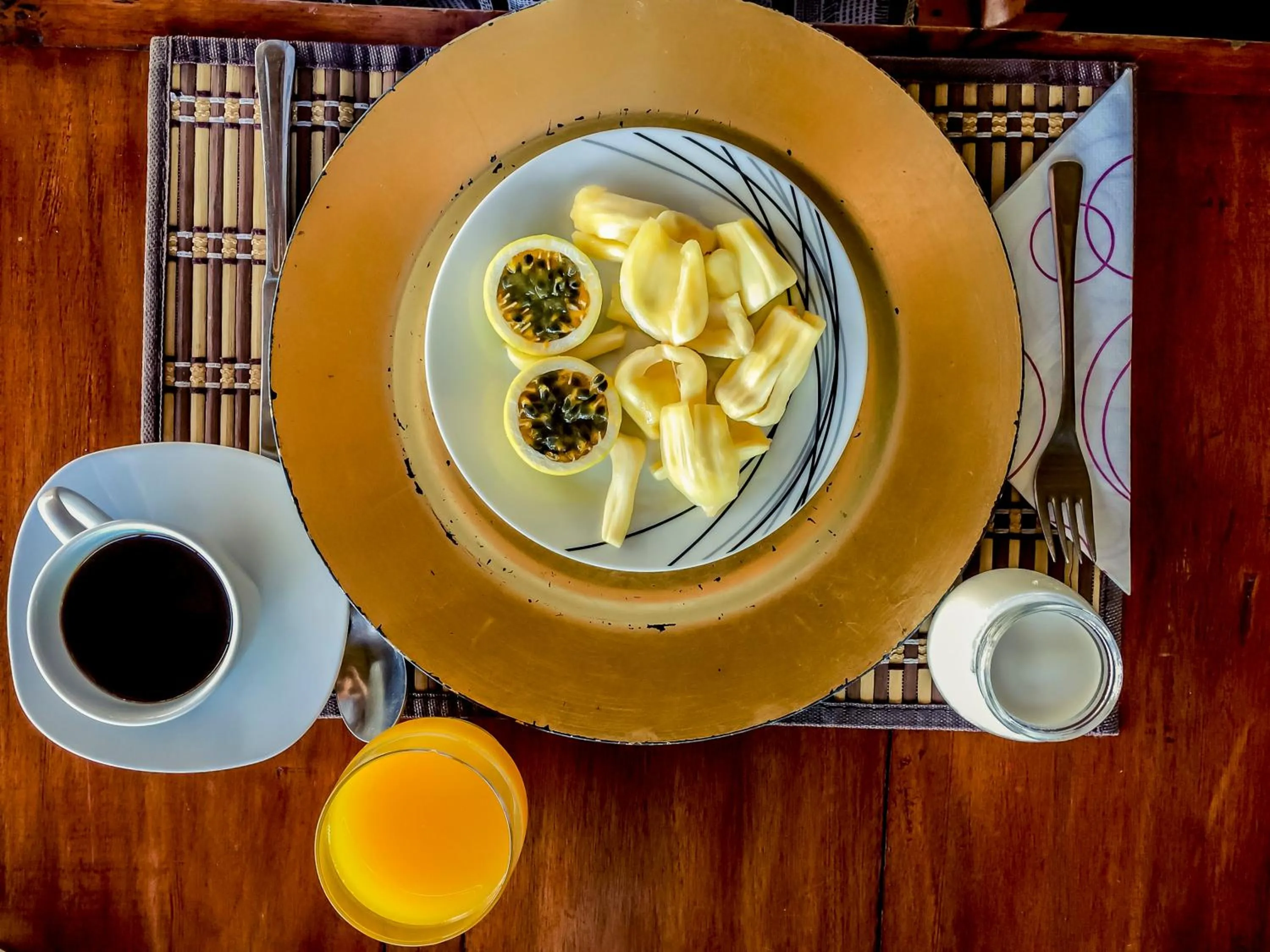 Breakfast in Mucumbli