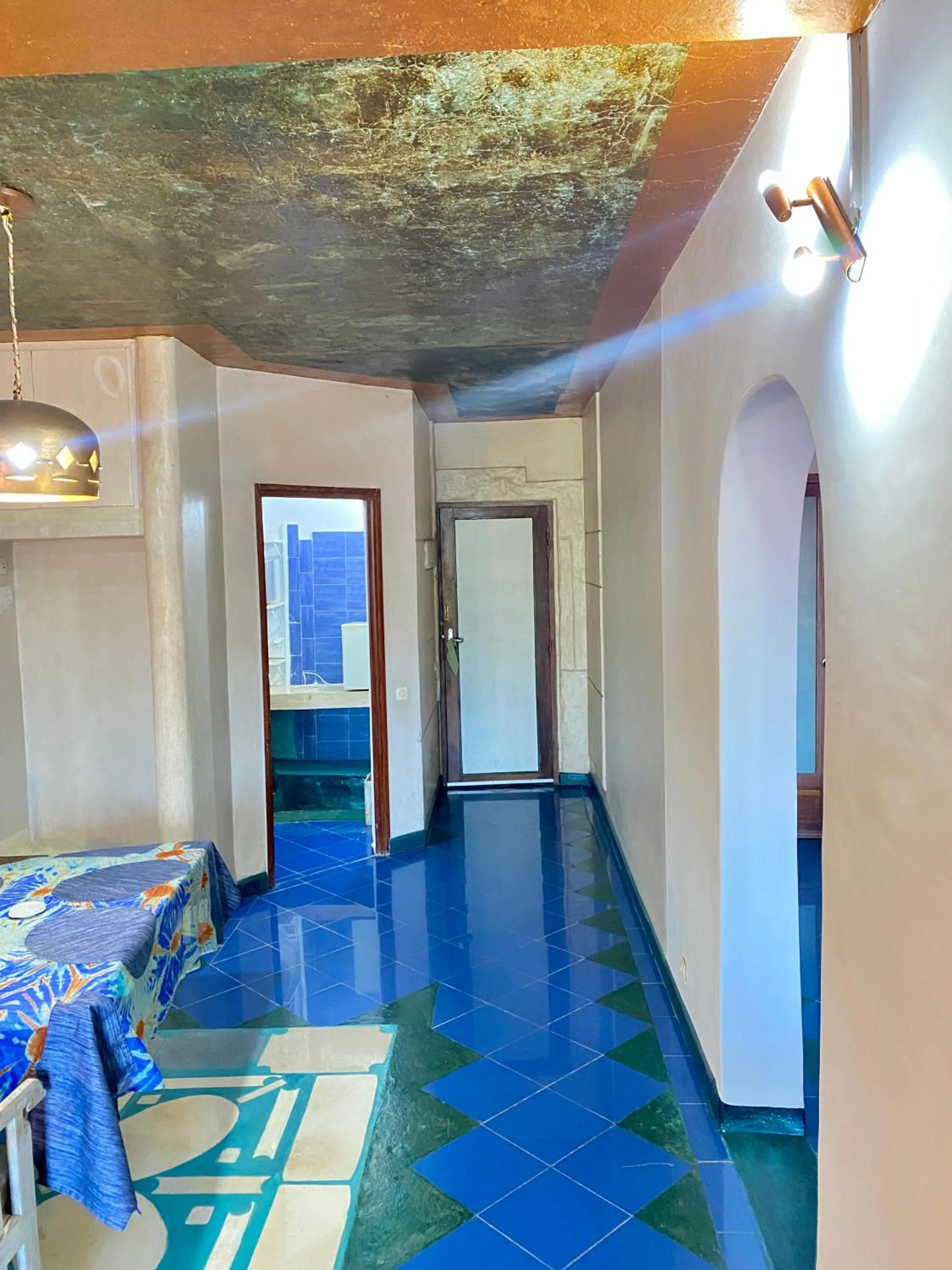 Dining area in Hotel Sokhamon