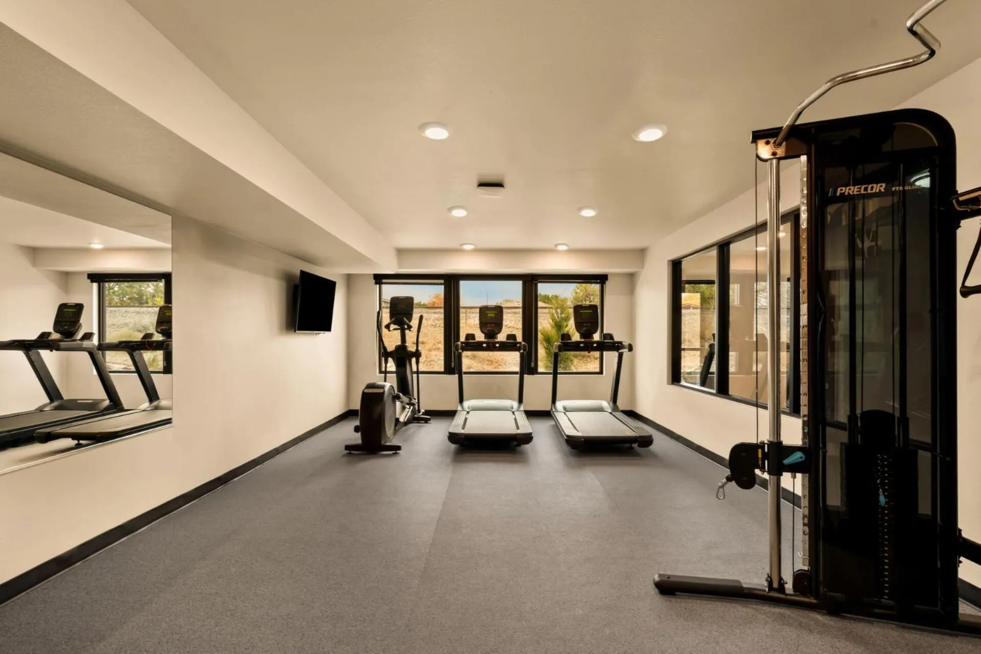Fitness centre/facilities in LivAway Suites Tri-Cities-Richland