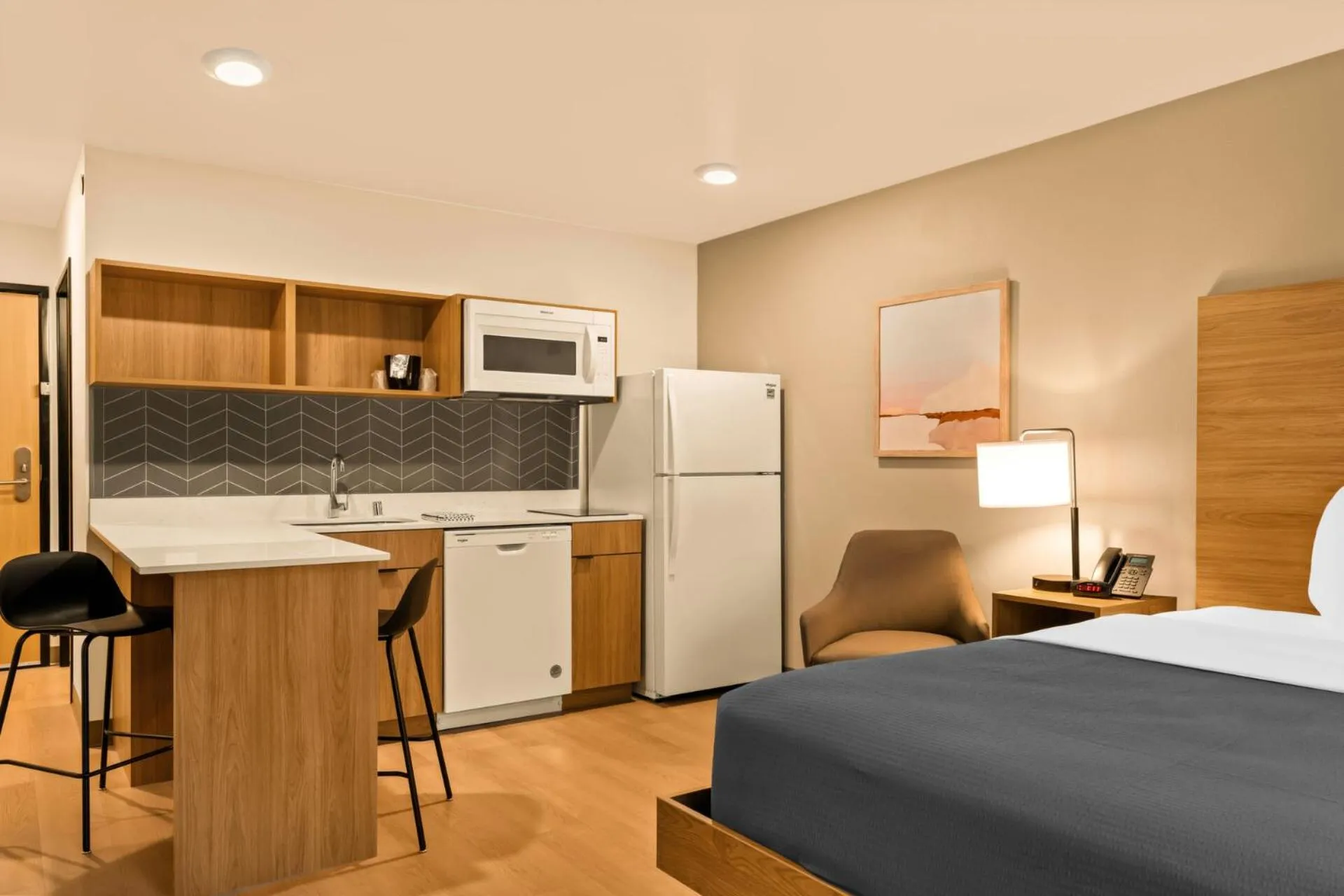 Bedroom, Bed in LivAway Suites Tri-Cities-Richland