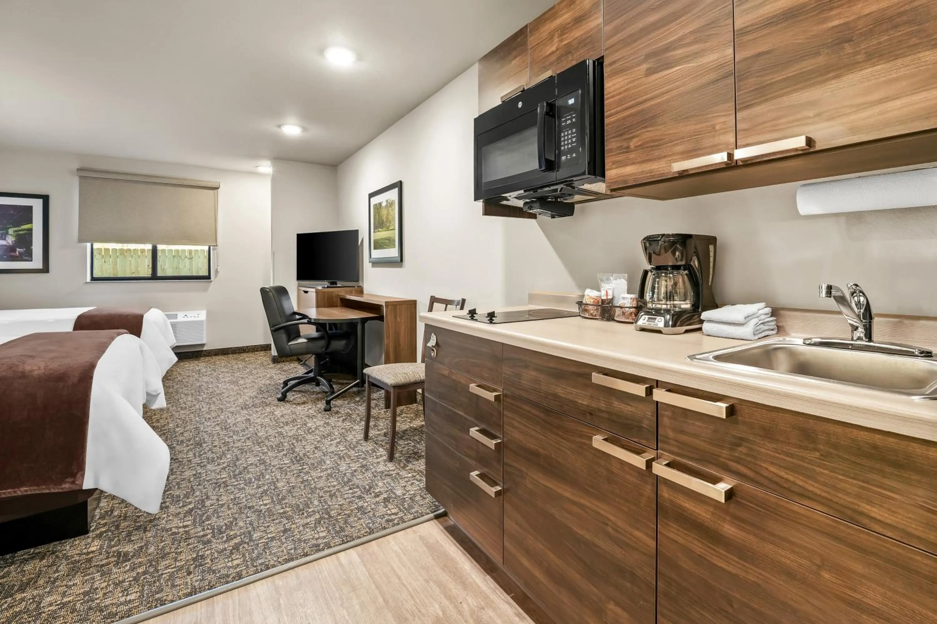 Kitchen or kitchenette in My Place Hotel- St Joseph, MO