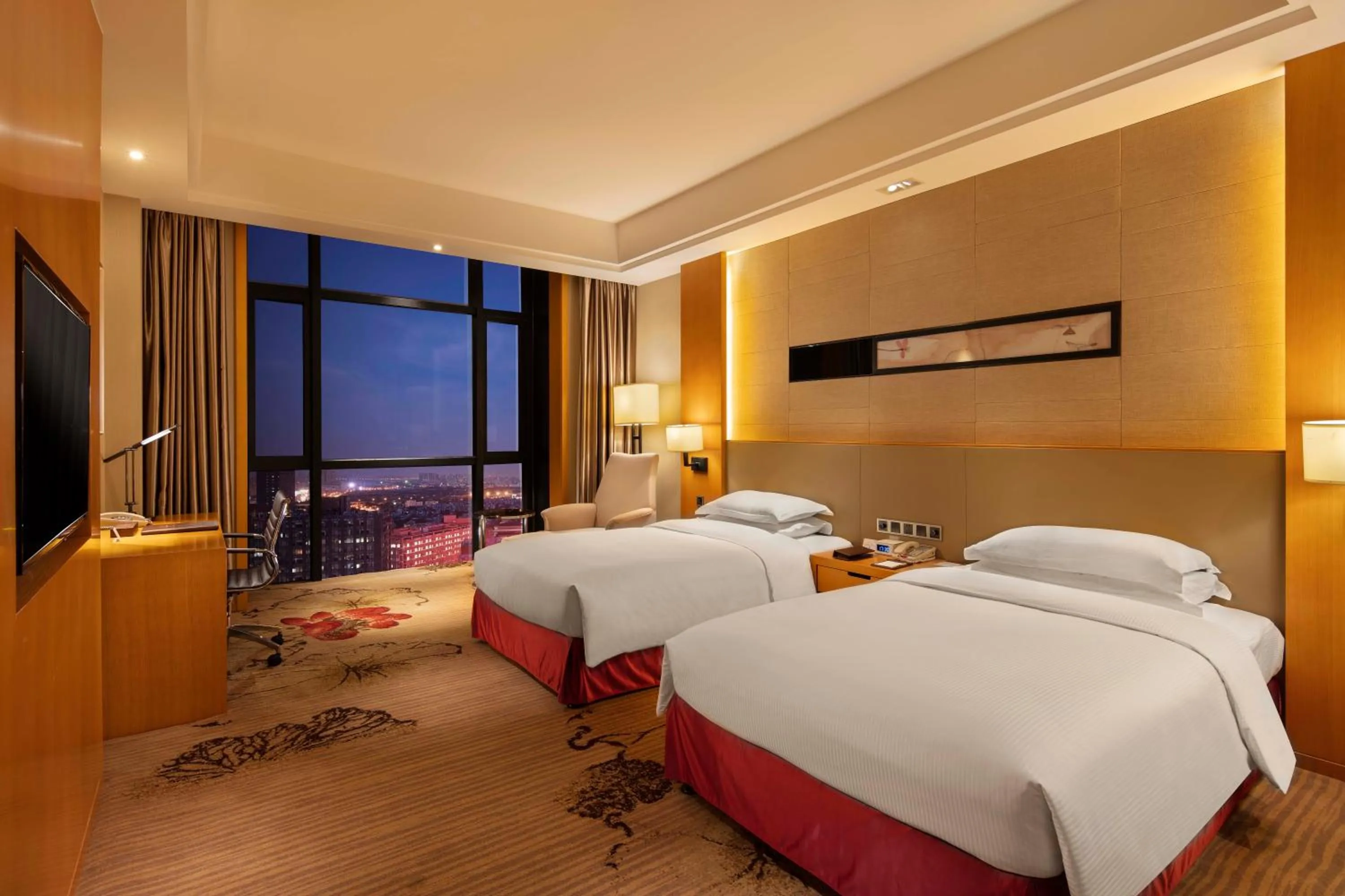 Photo of the whole room, Bed in Wyndham Shanghai Nanxiang
