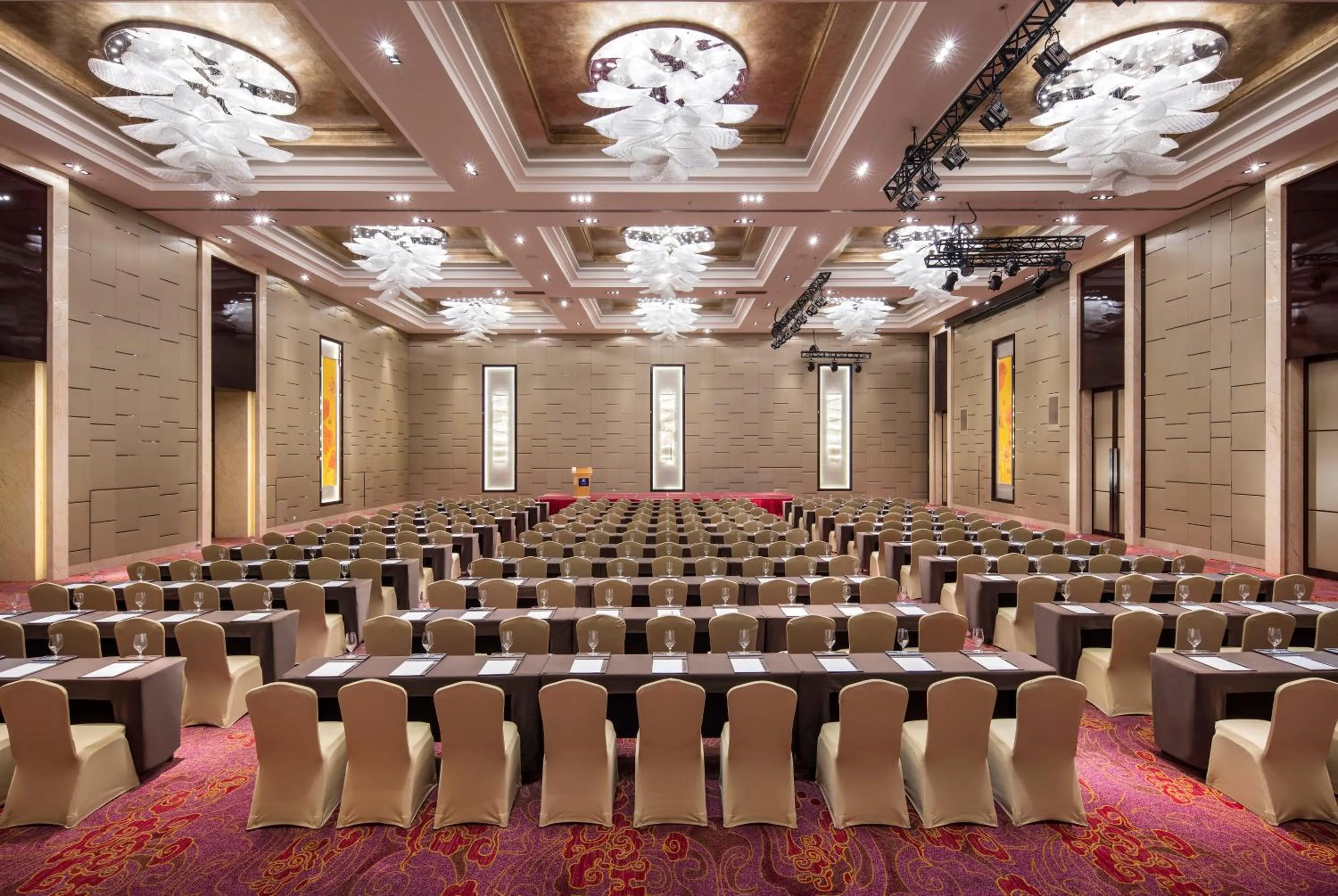 Business facilities in Wyndham Shanghai Nanxiang