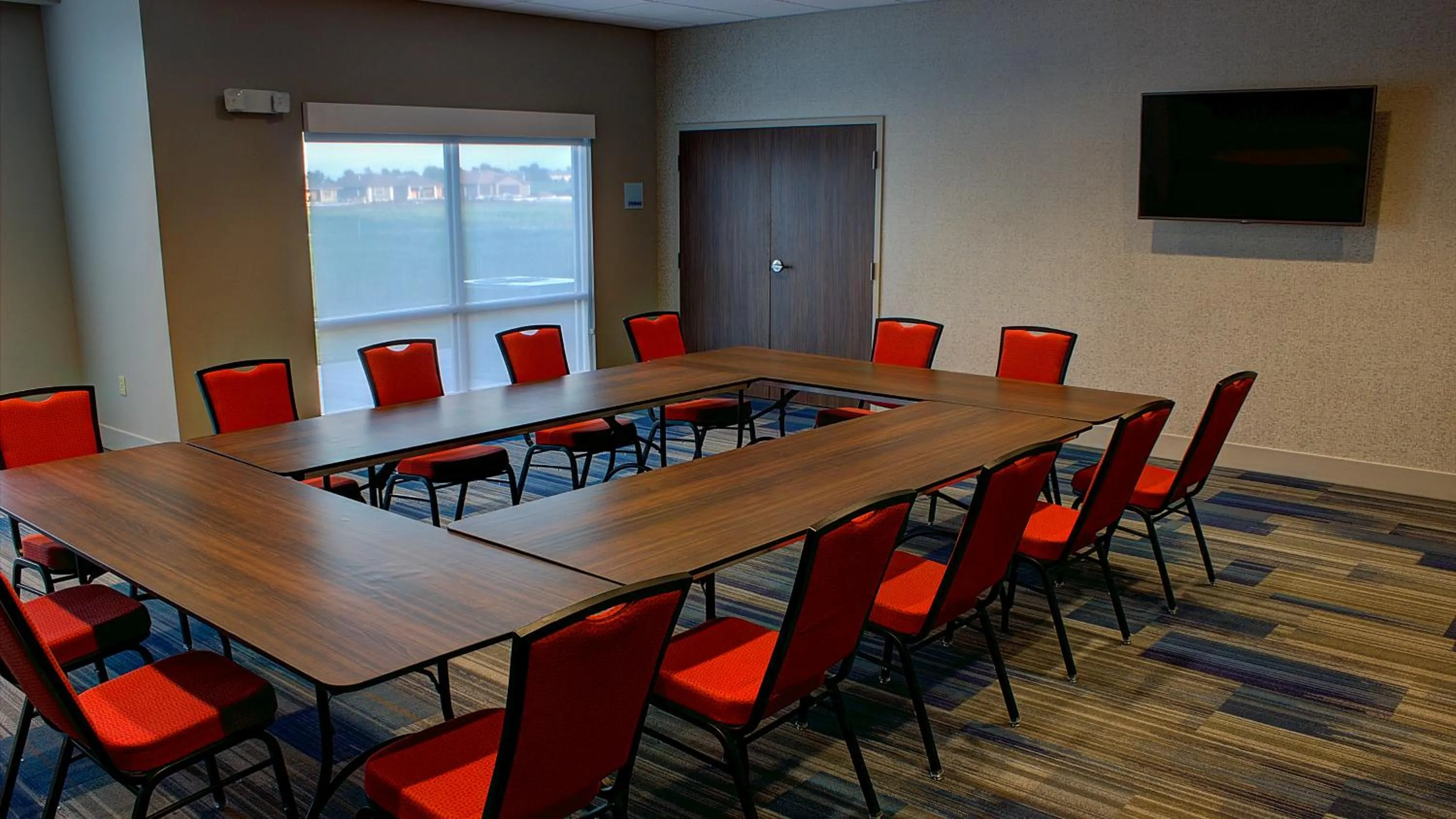 Meeting/conference room in Holiday Inn Express Spencer by IHG