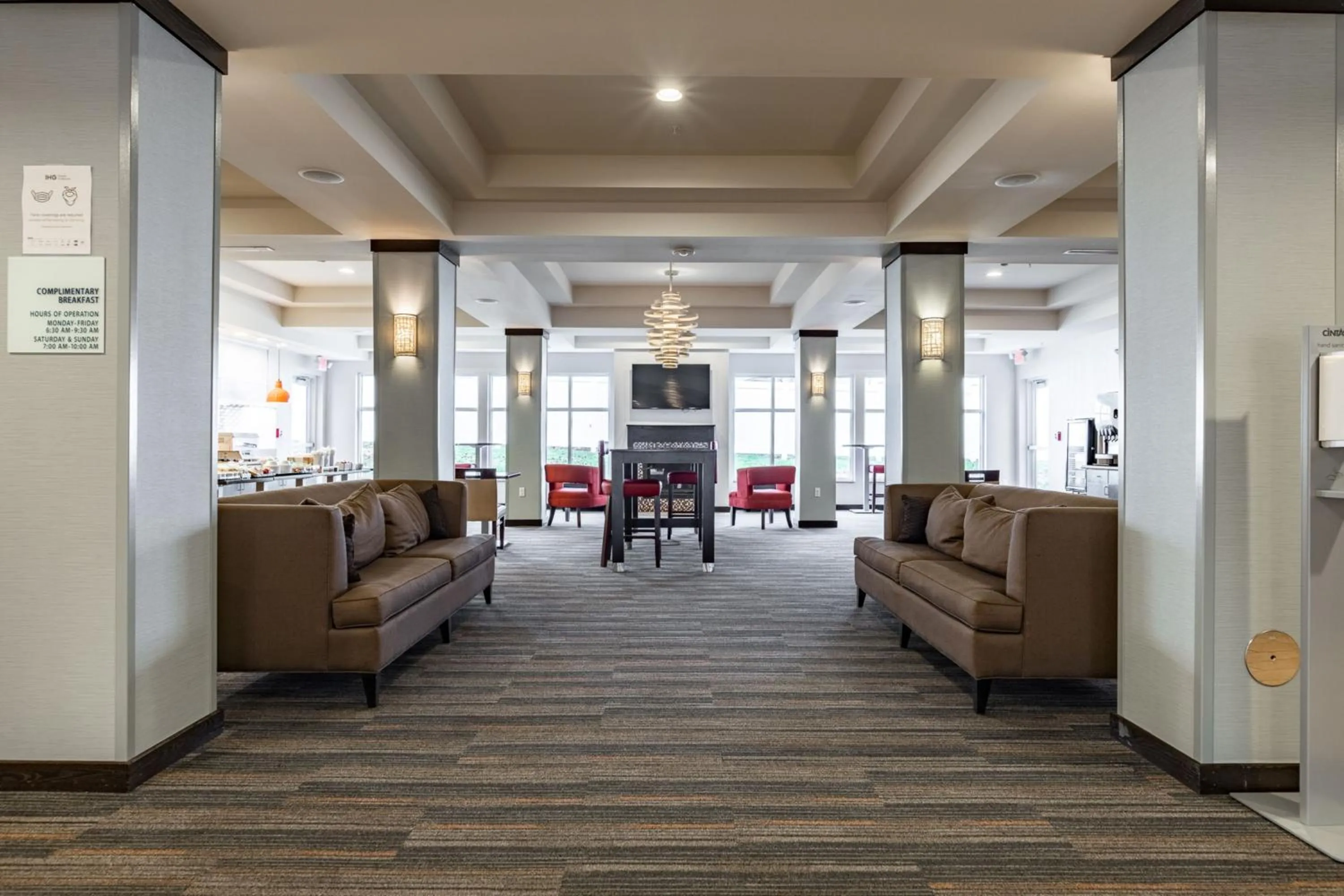 Breakfast in Holiday Inn Express & Suites New Martinsville by IHG