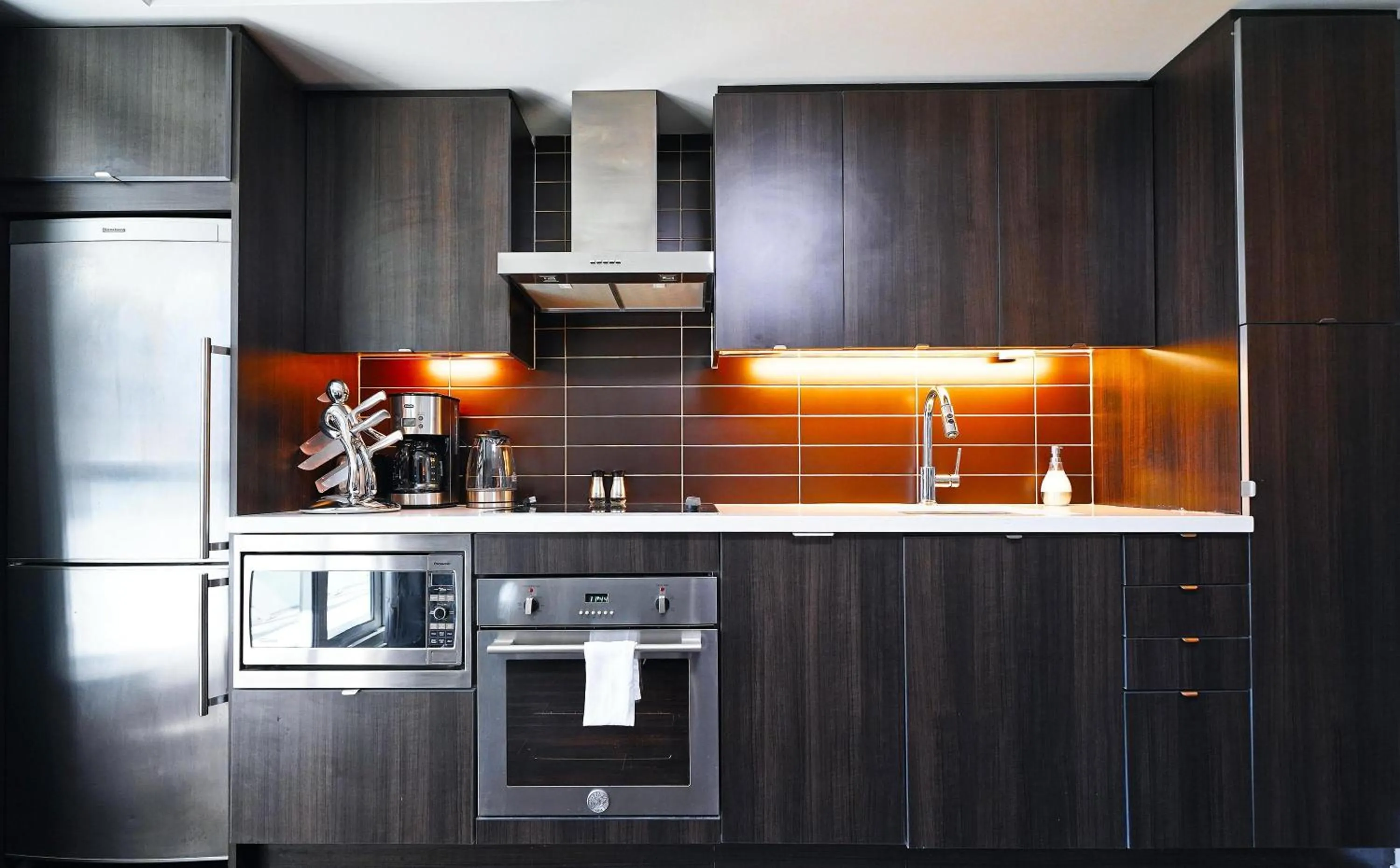 Kitchen or kitchenette in Rivetstays - The Atmos I