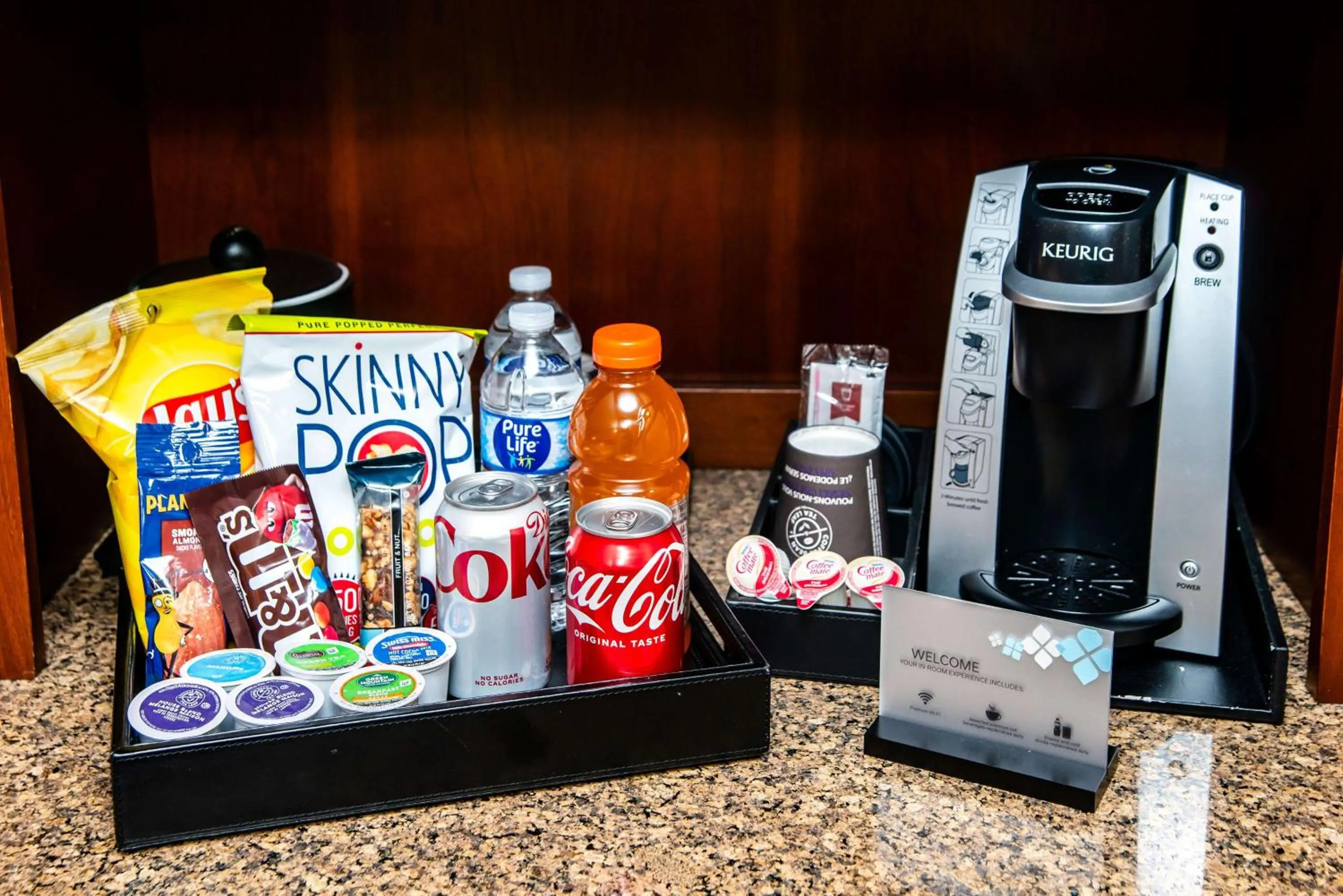 Bedroom in Hilton Garden Inn Alexandria Old Town National Harbor
