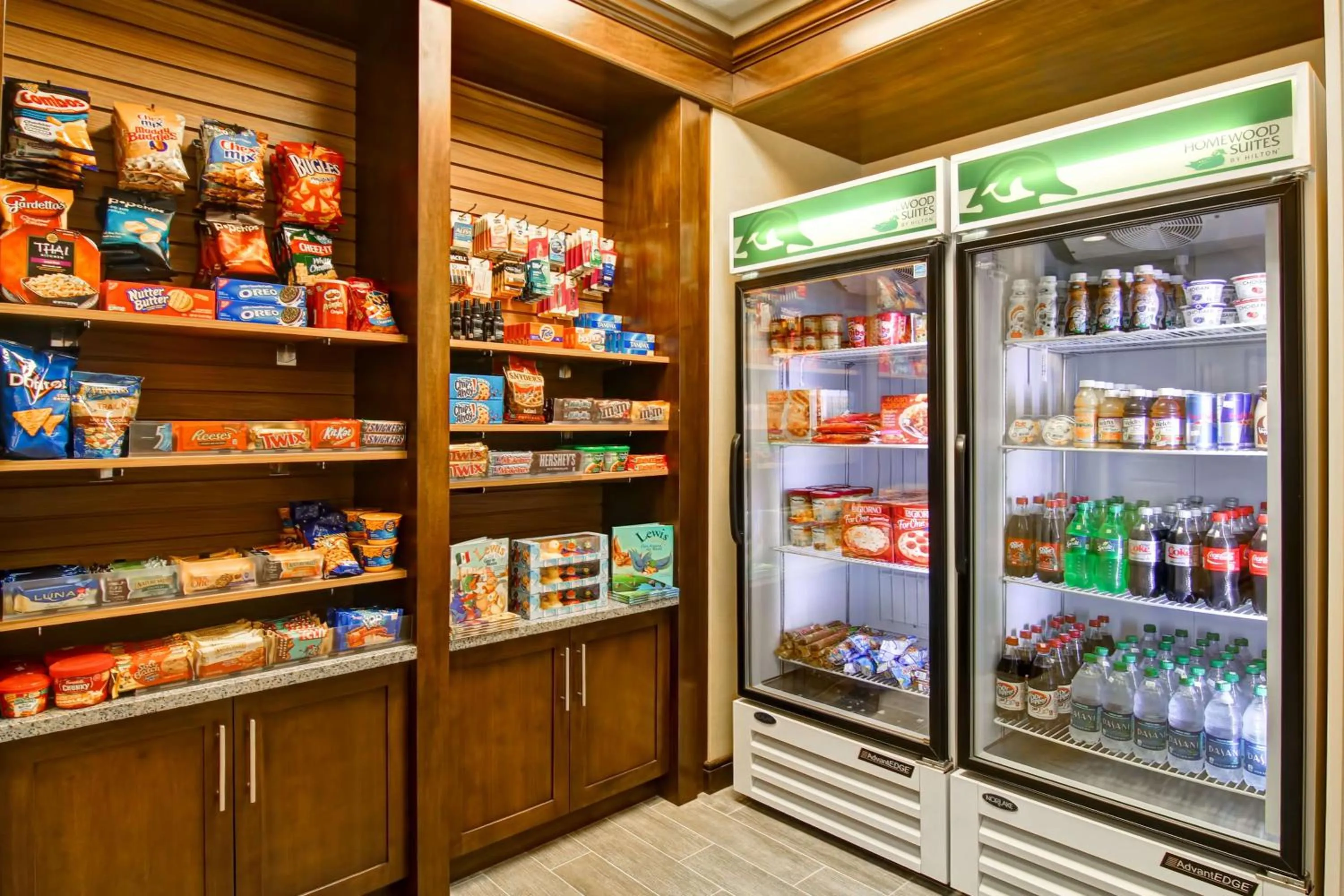 Restaurant/places to eat in Homewood Suites by Hilton Woodbridge