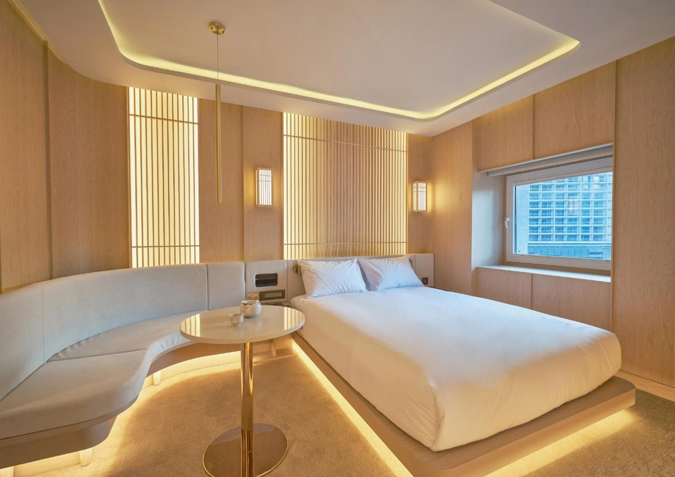 Bed in UH Continental CenterPoint