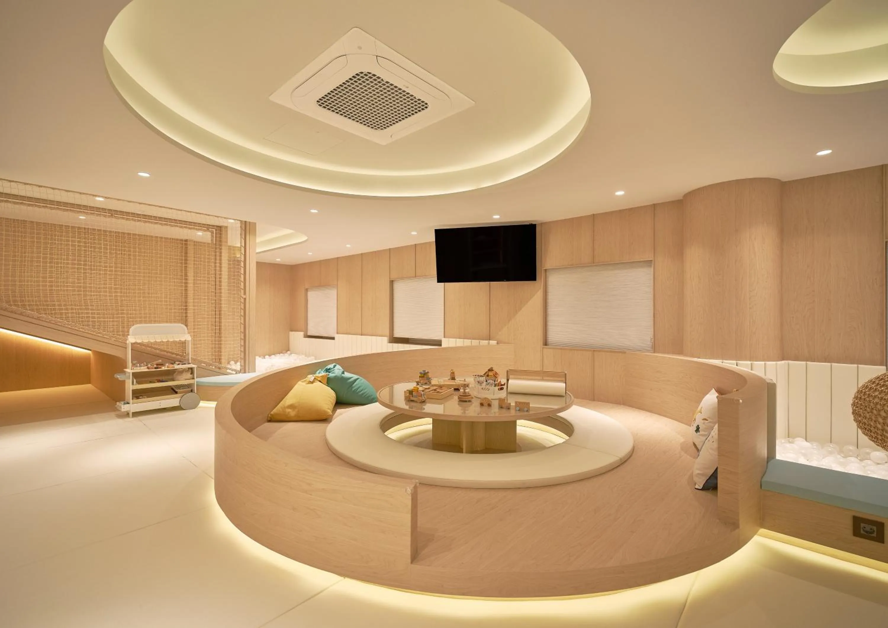 Kids's club in UH Continental CenterPoint