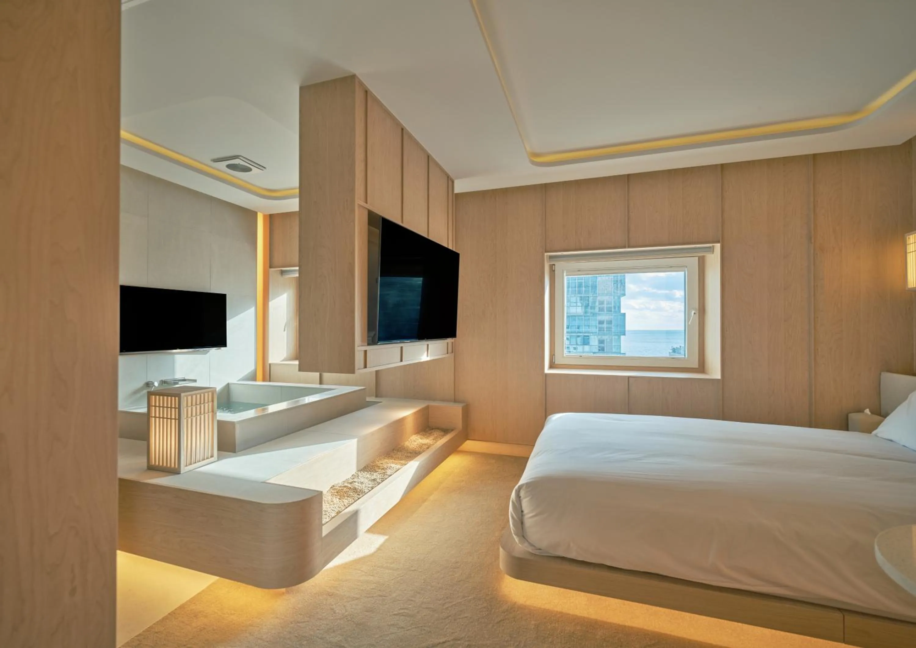 TV and multimedia, Bed in UH Continental CenterPoint