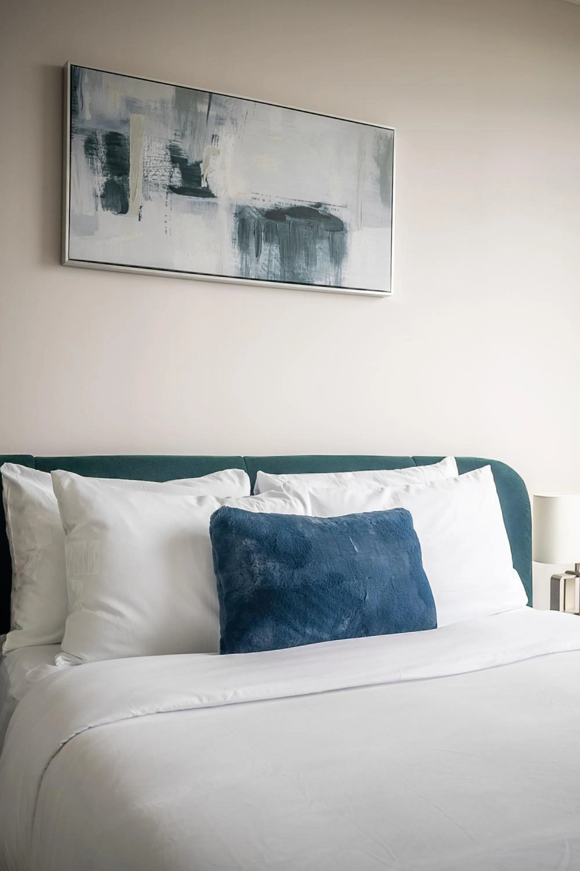 Bed in Rivetstays- The Neptune I