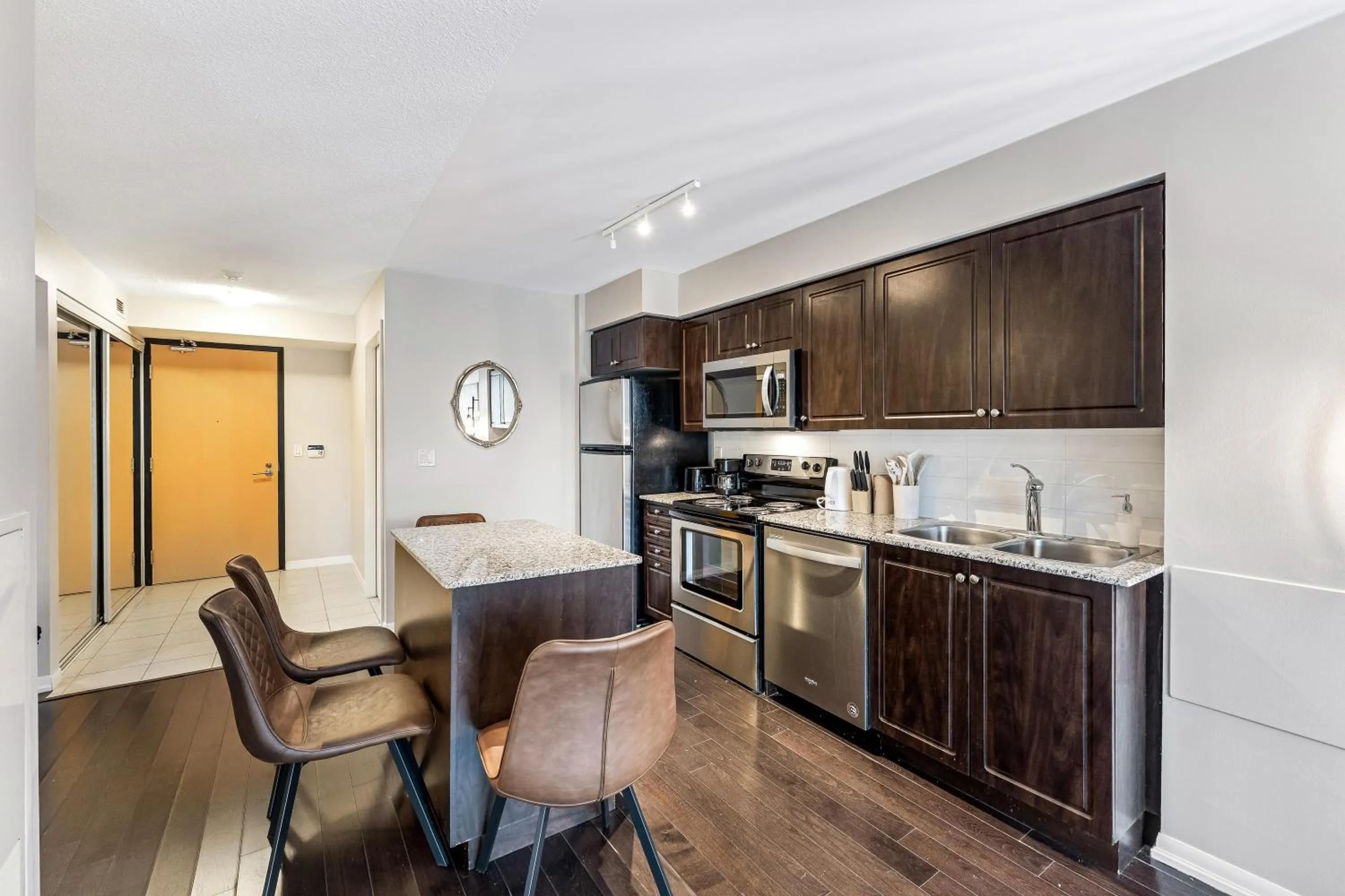 The Neptune I Suites