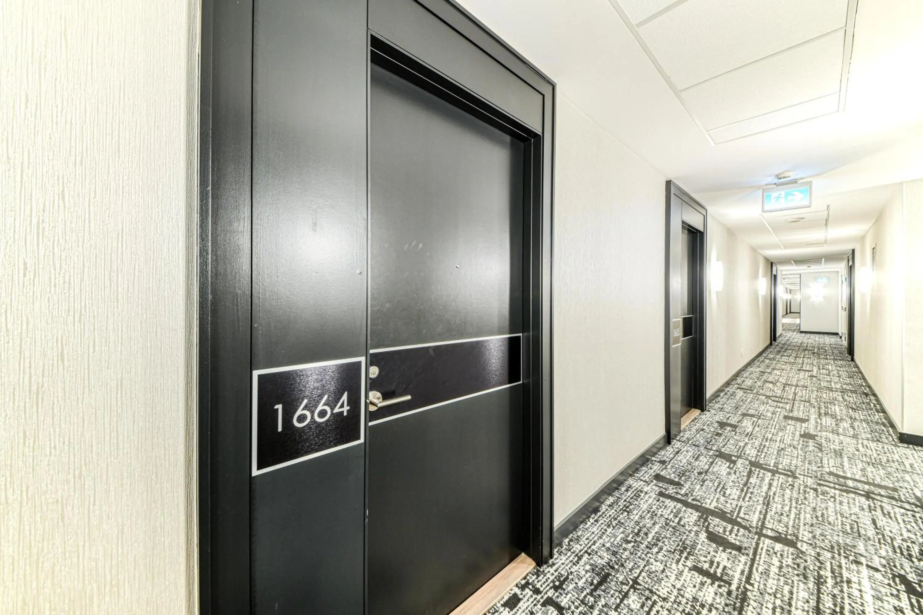 Rivetstays- The Neptune I