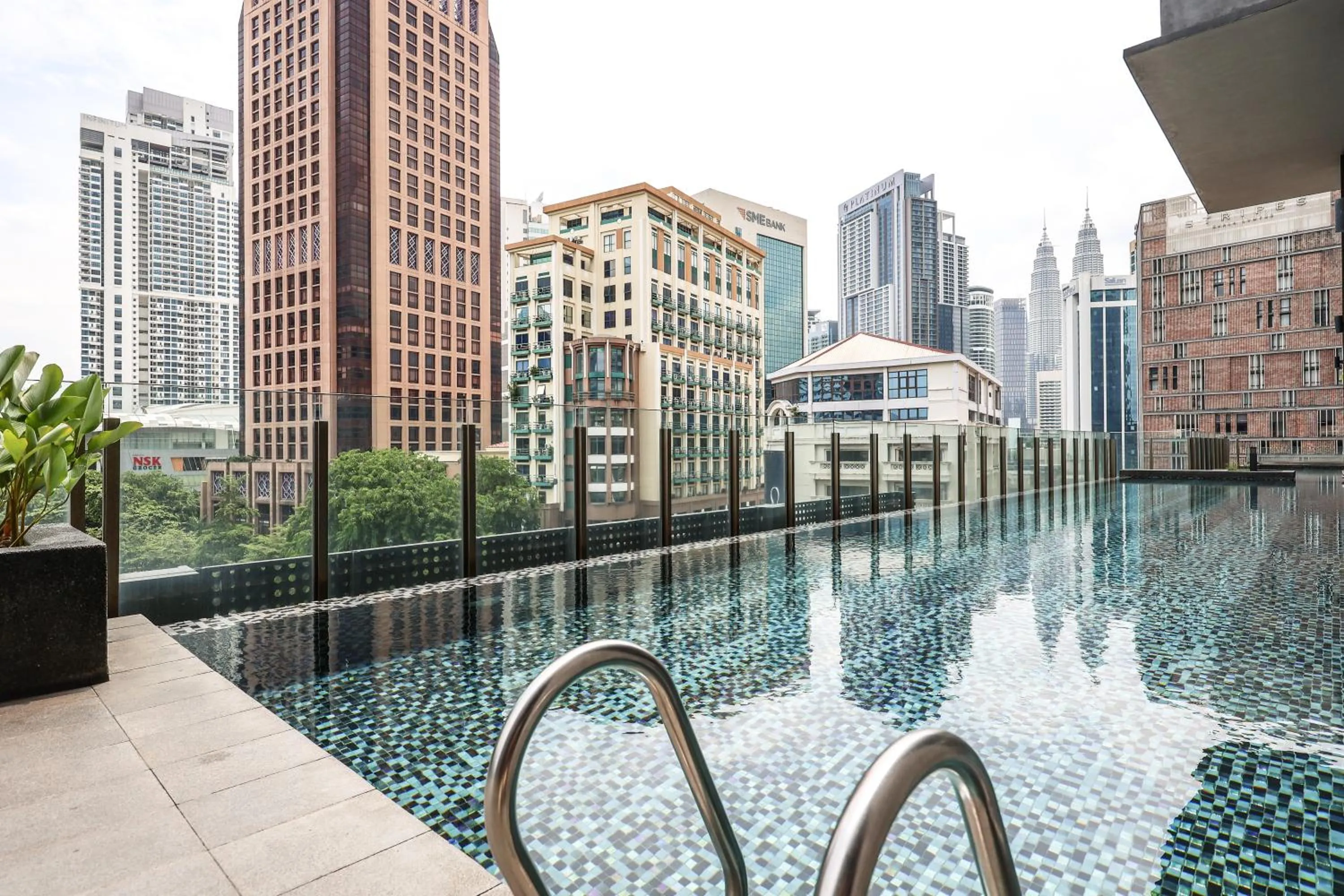 Swimming pool in Anggun Residences Serviced Suites by GB